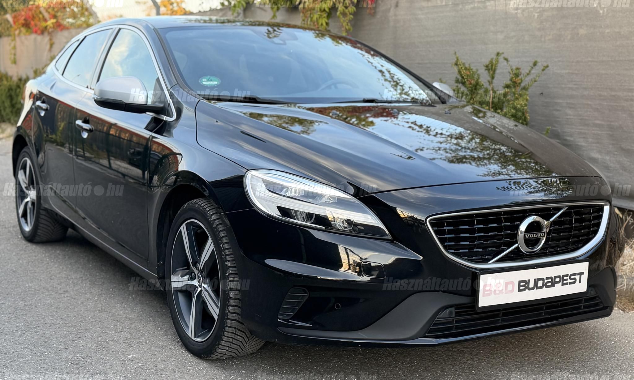 VOLVO V40 2019/10 - 1