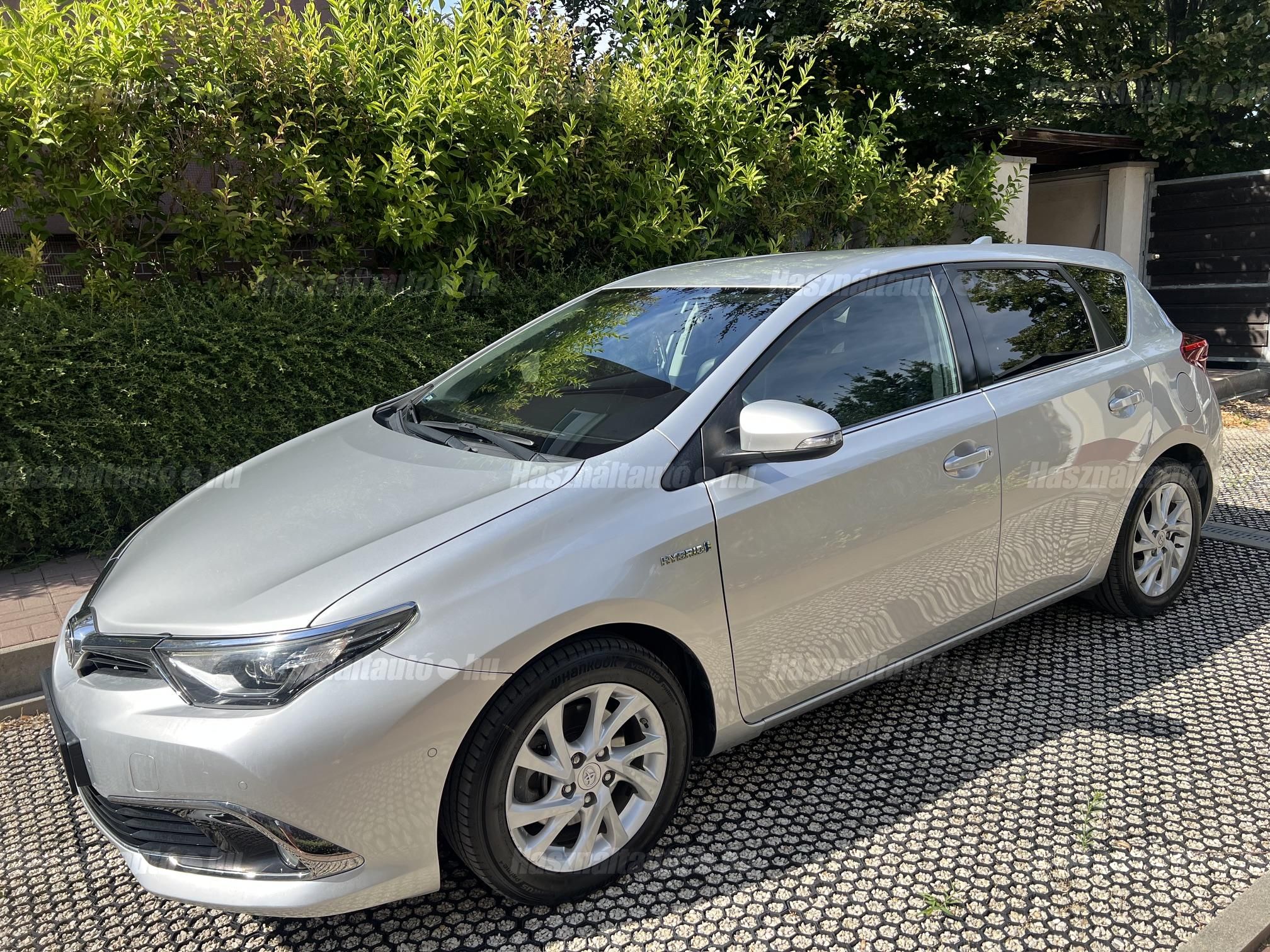TOYOTA AURIS 2017/11 - 1