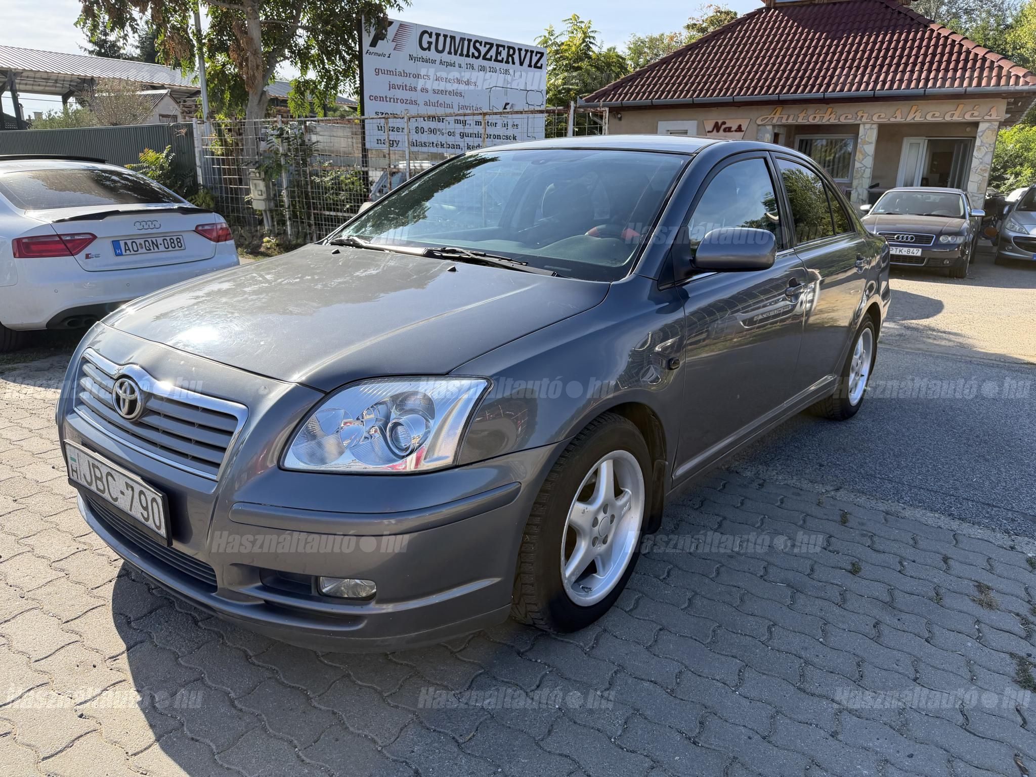 TOYOTA AVENSIS 2004/3 - 1