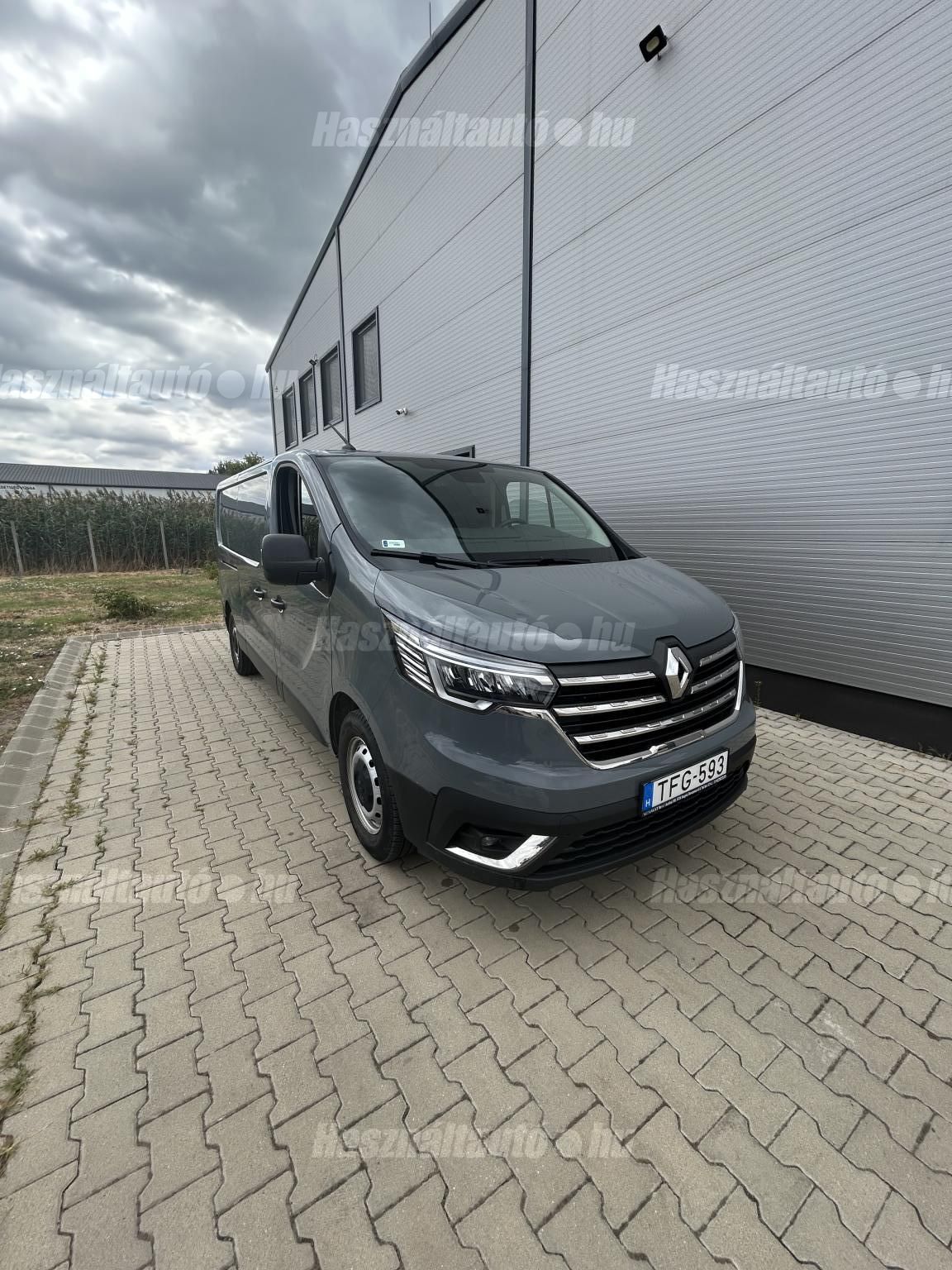 RENAULT TRAFIC 2022/4 - 1