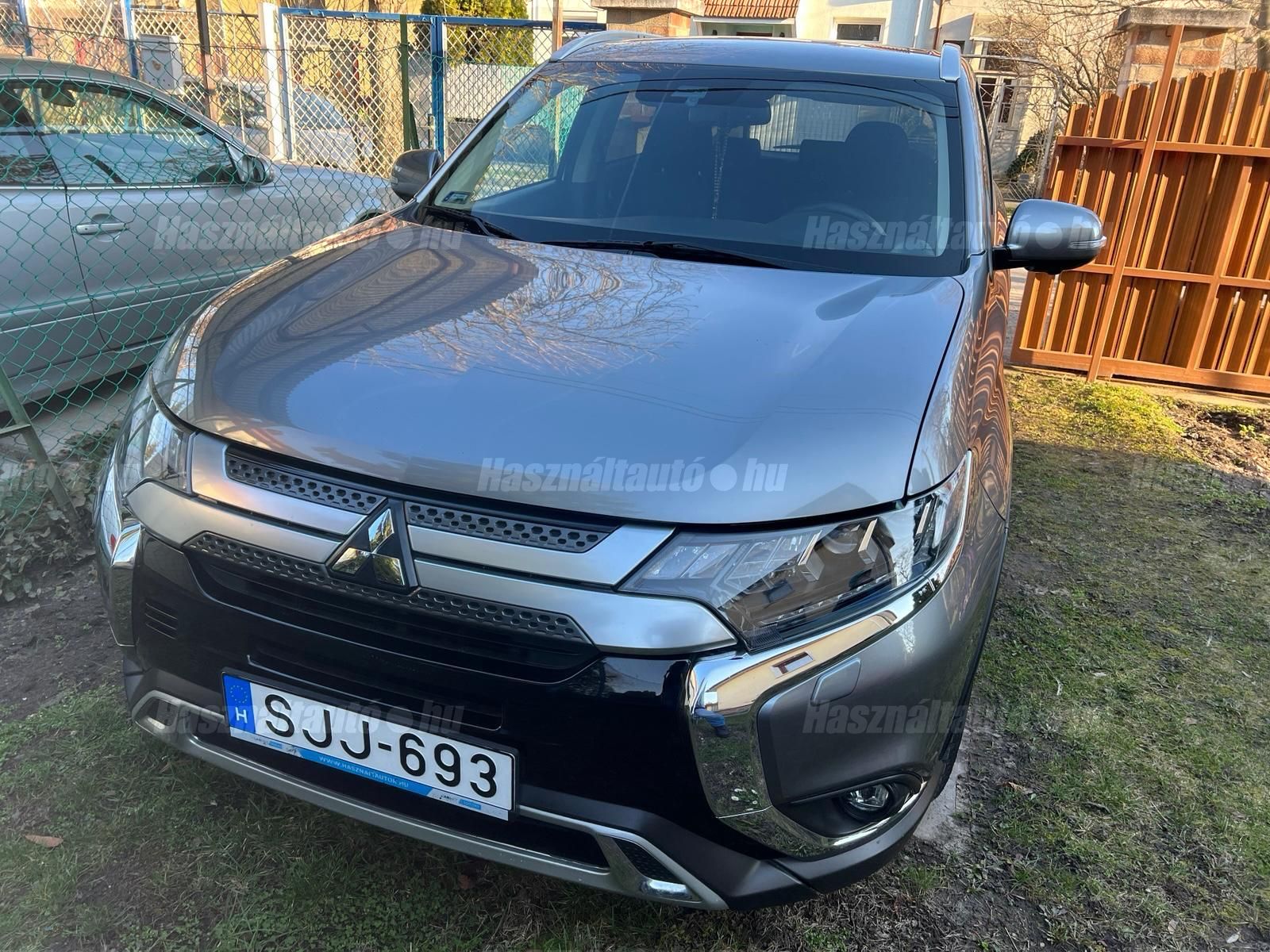 MITSUBISHI OUTLANDER 2020/8 - 1