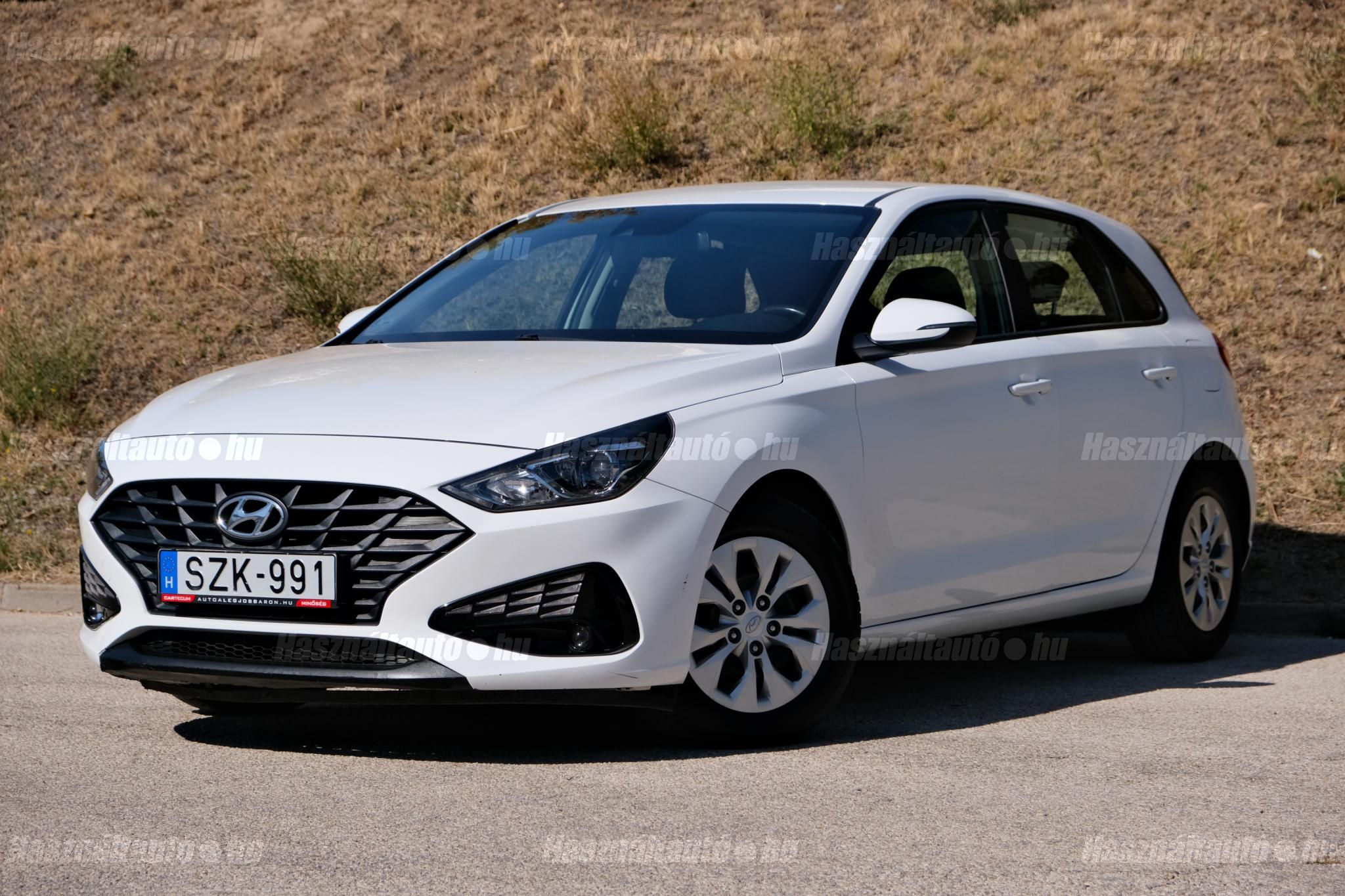 HYUNDAI I30 2021/10 - 1