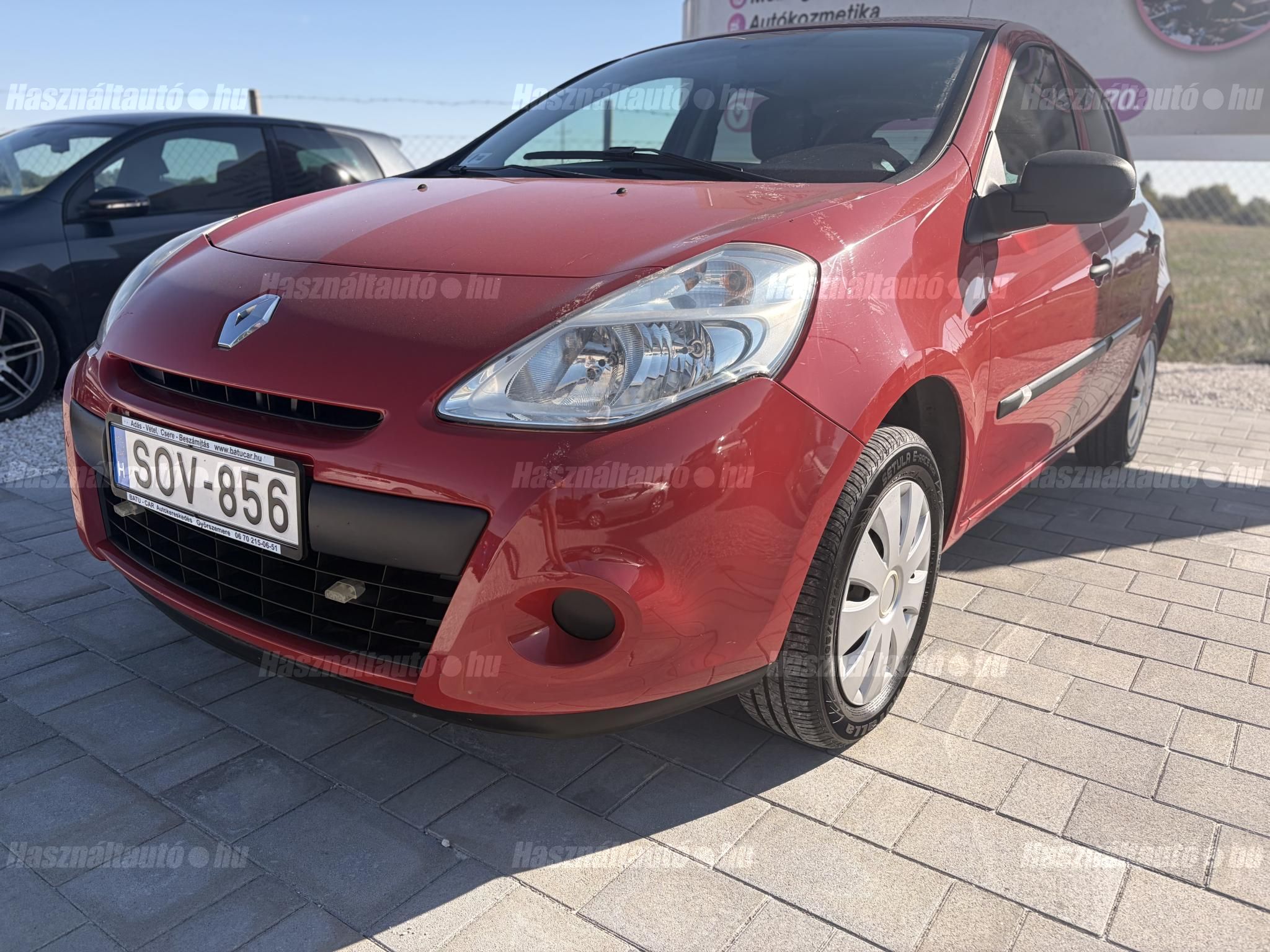 RENAULT CLIO 2009/10 - 1