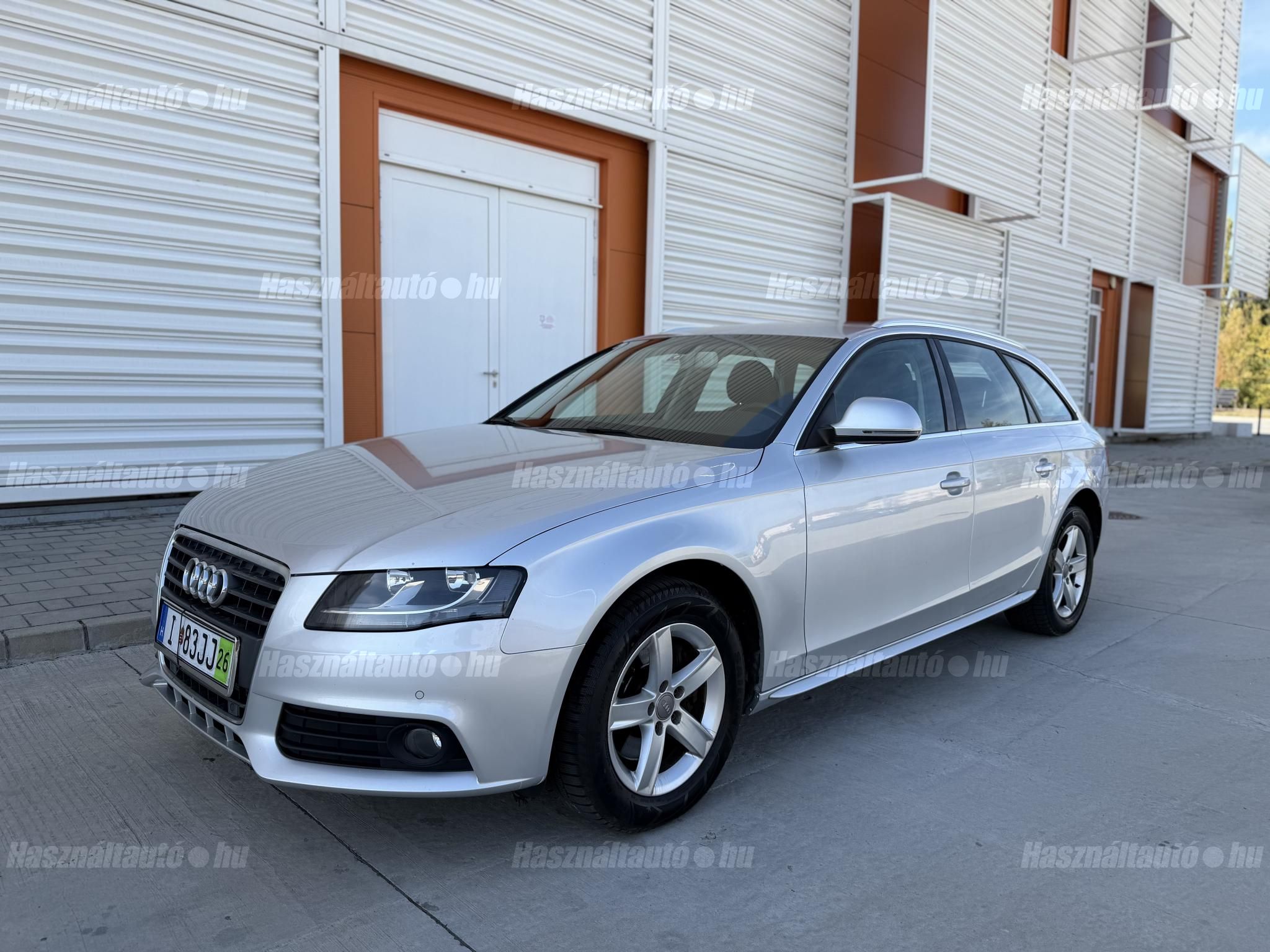 AUDI A4 2009/8 - 1