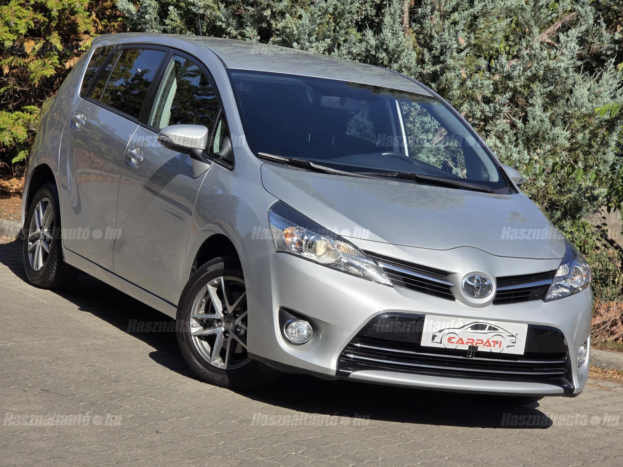 TOYOTA VERSO 2015/7 - 1