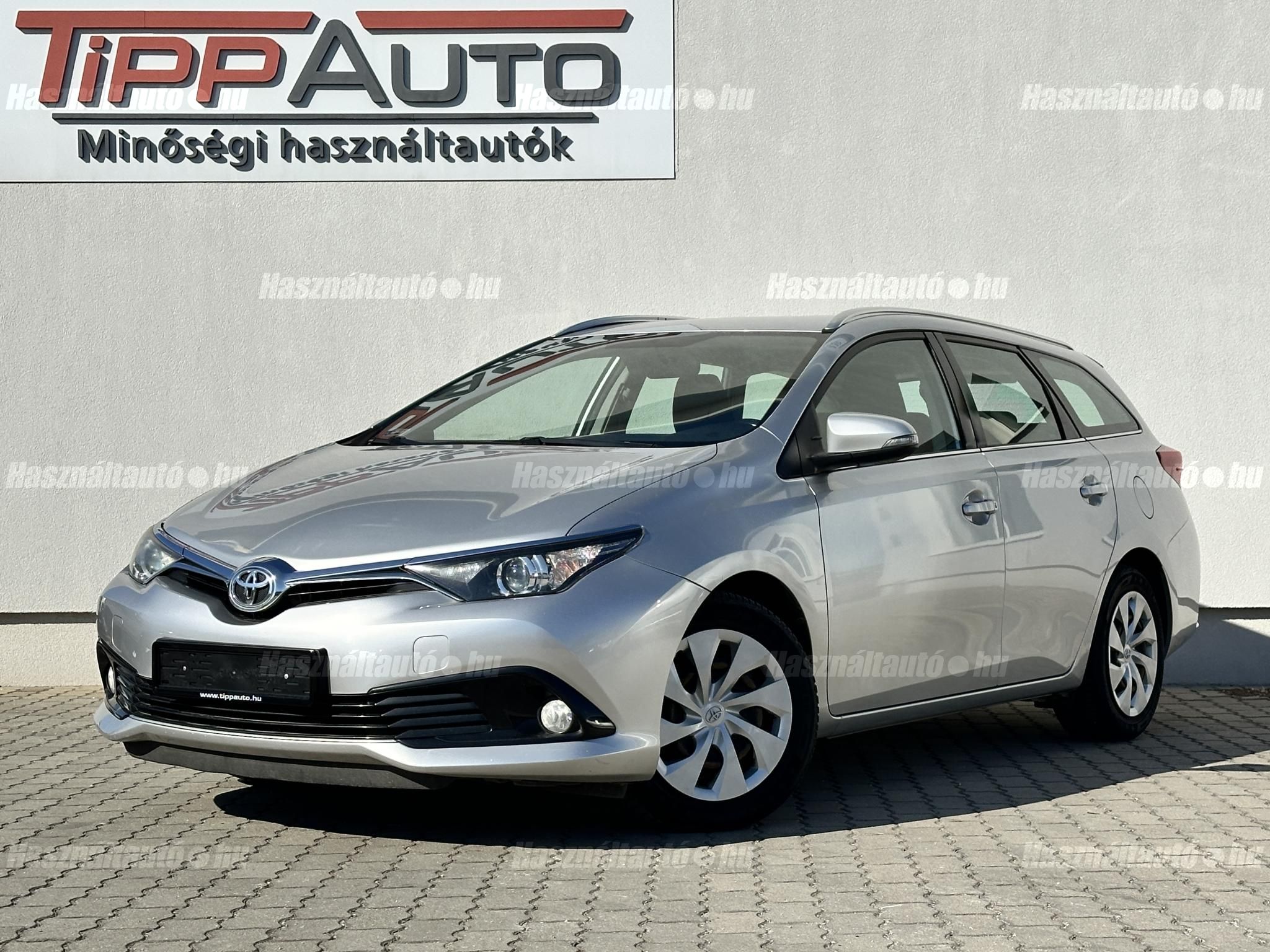 TOYOTA AURIS 2016/11 - 1