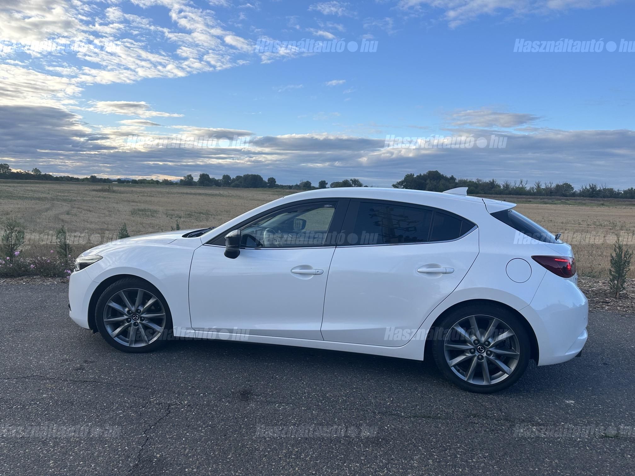 MAZDA 3 2017/9 - 1
