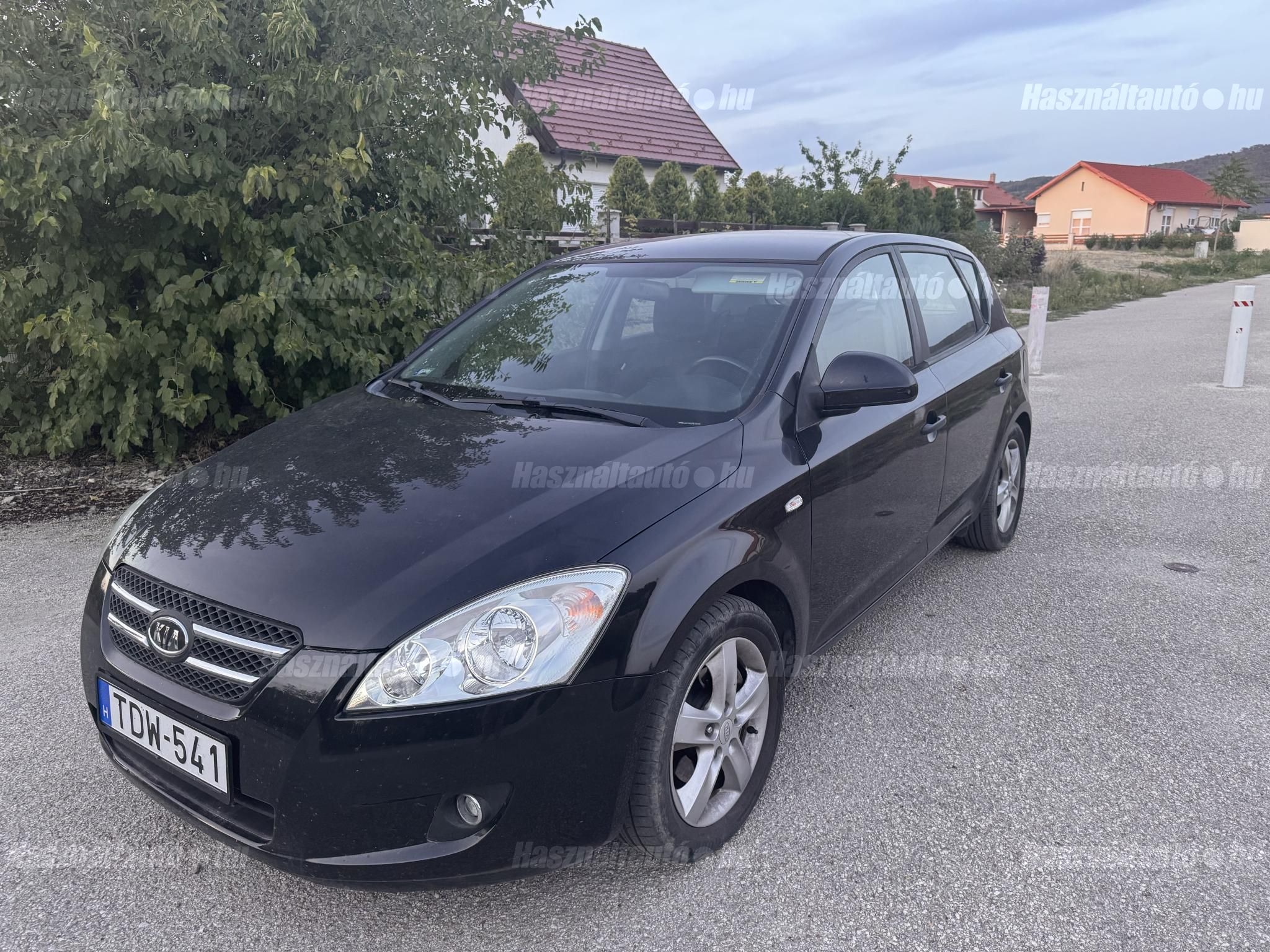 KIA CEE'D 2009/10 - 1