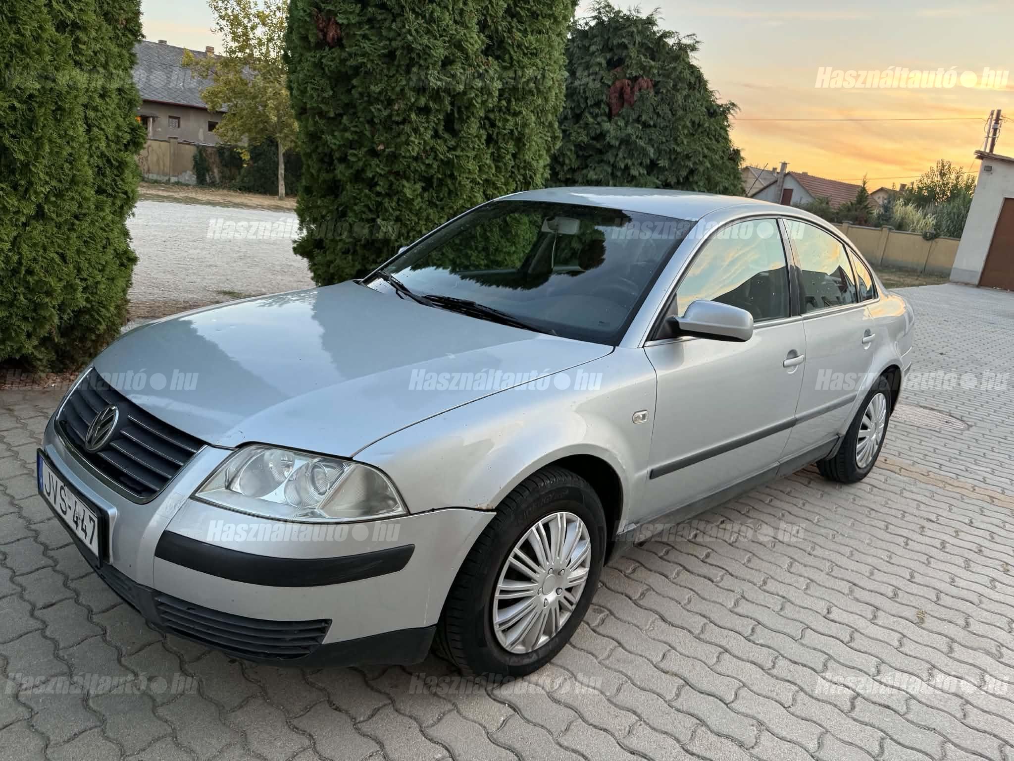 VOLKSWAGEN PASSAT V 2001/11 - 1
