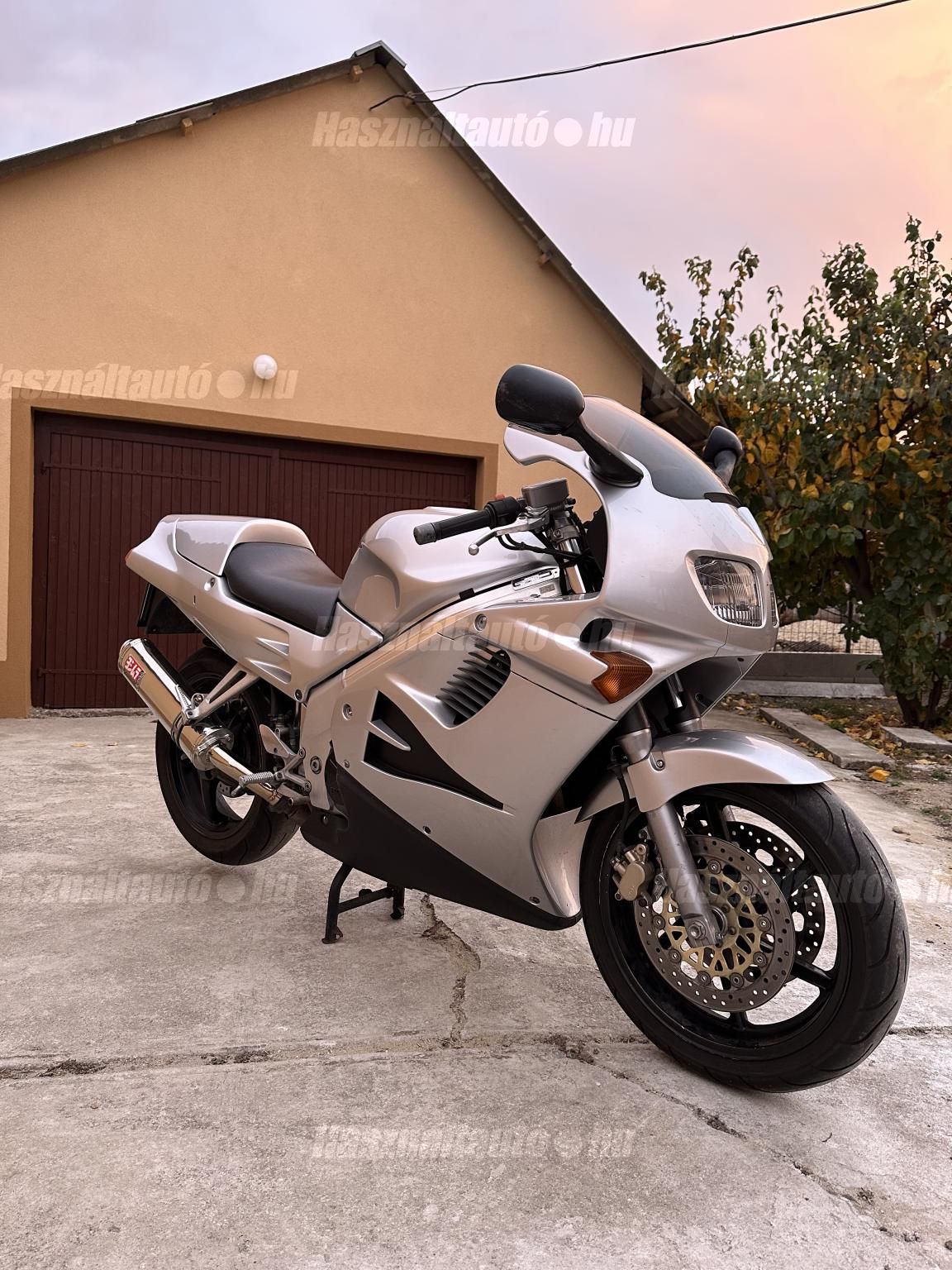 HONDA VFR 750 F 1996/3 - 1