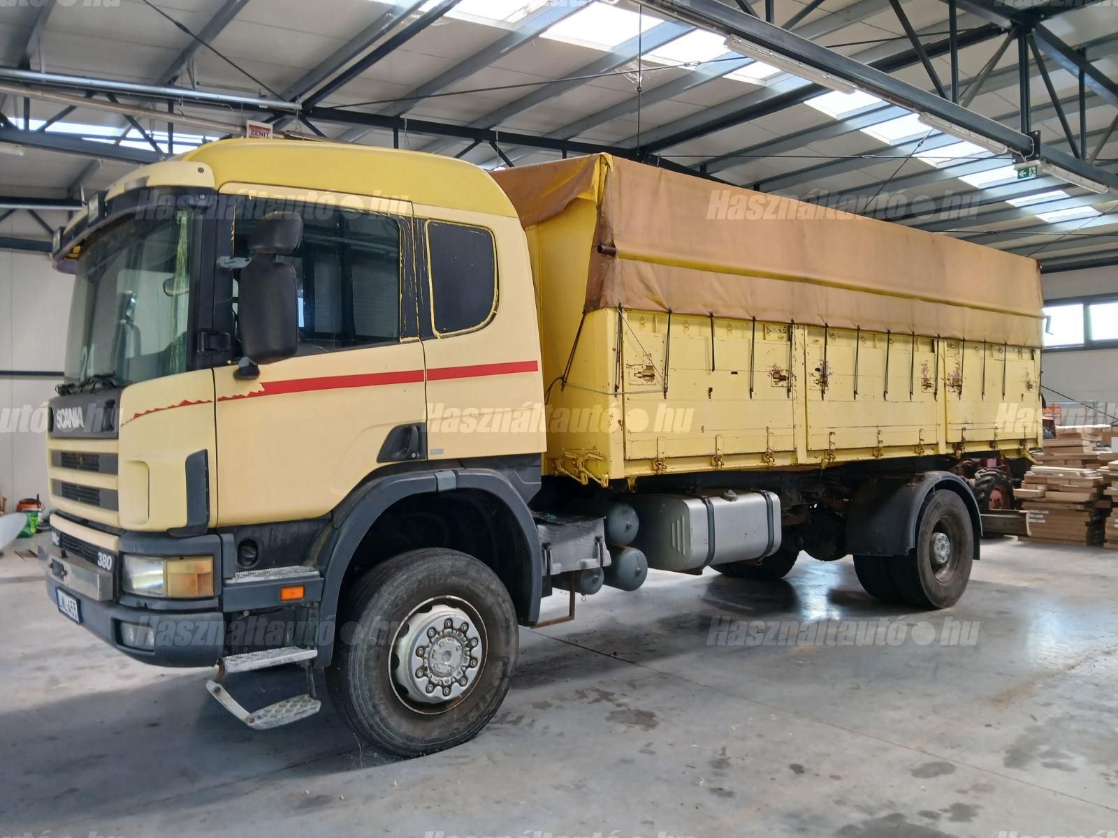 SCANIA 2001 - 1