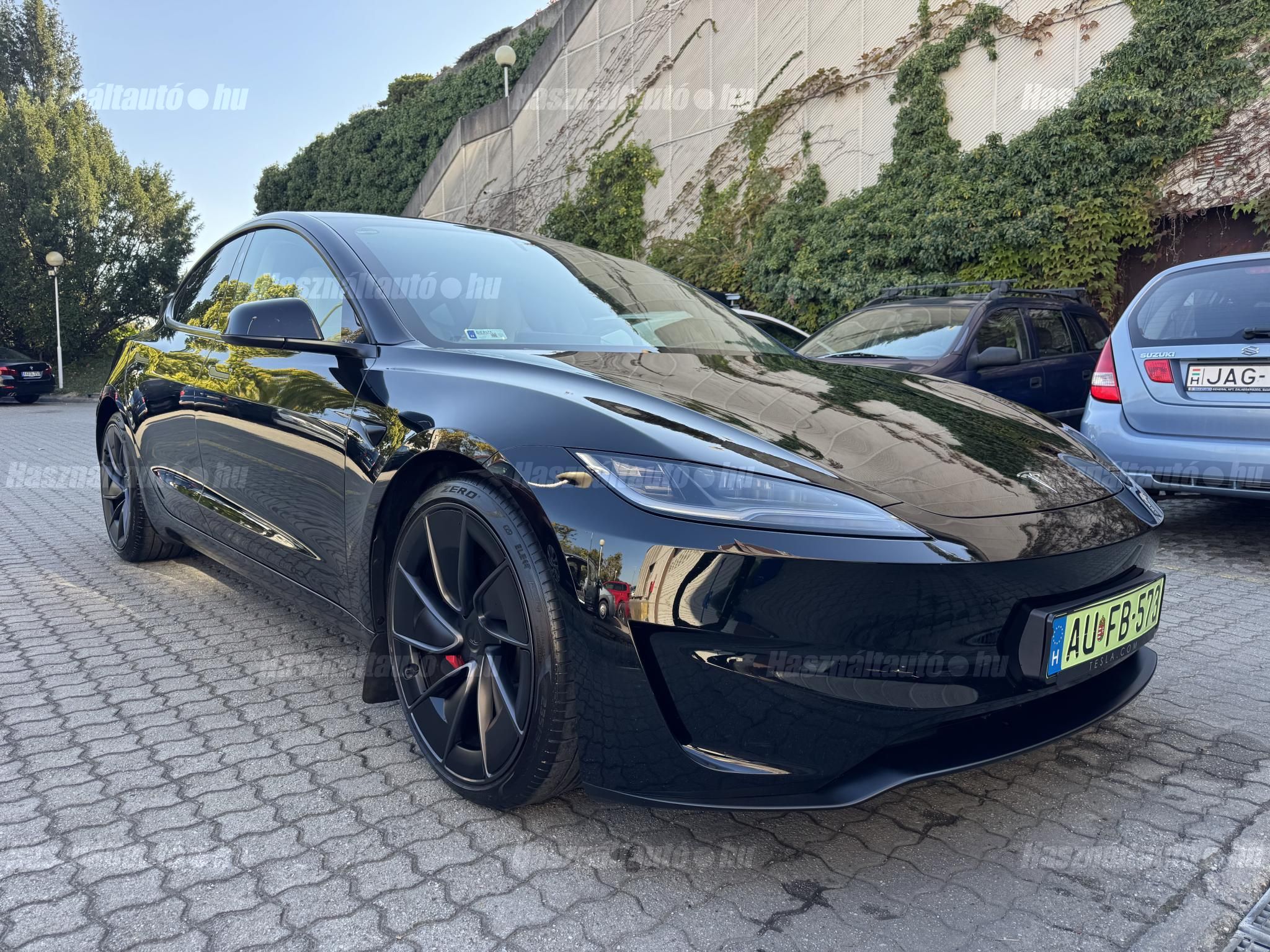 TESLA MODEL 3 2024/9 - 1