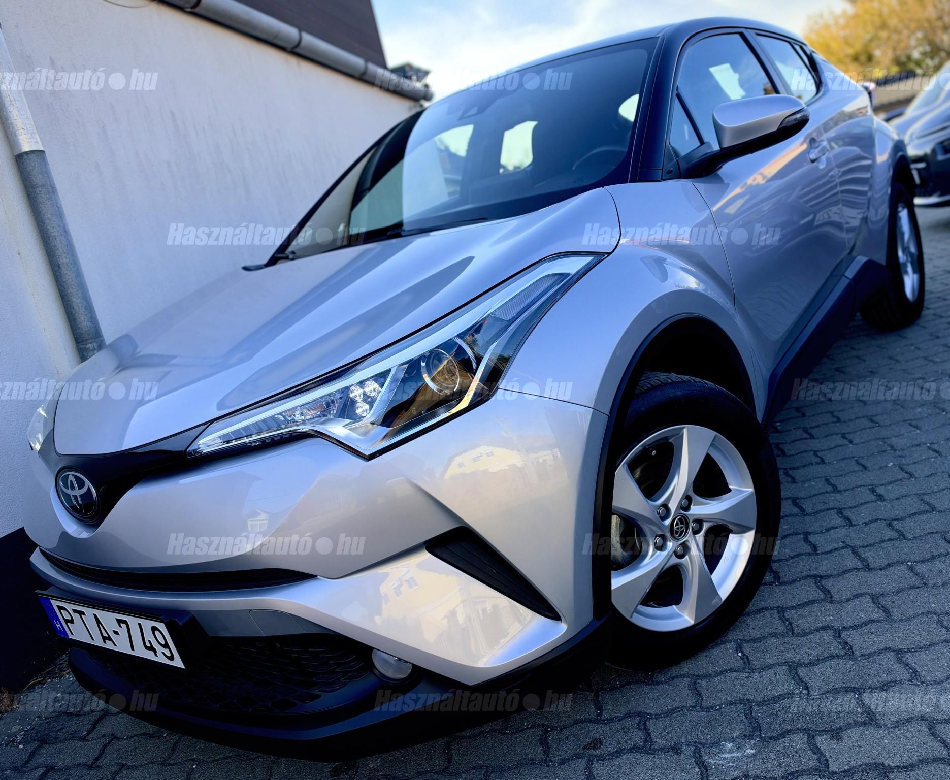 TOYOTA C-HR 2018/3 - 1