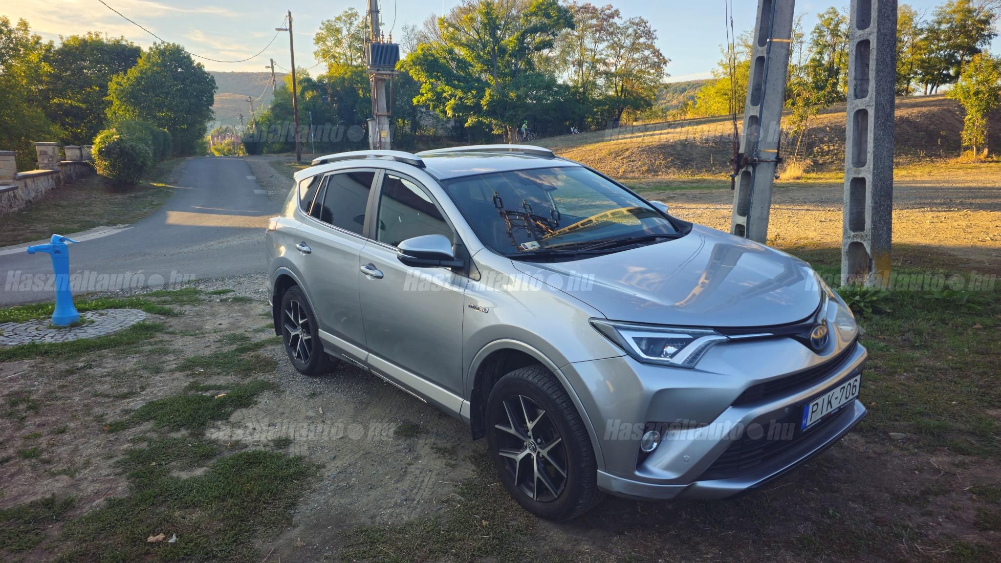 TOYOTA RAV 4 2017/10 - 1