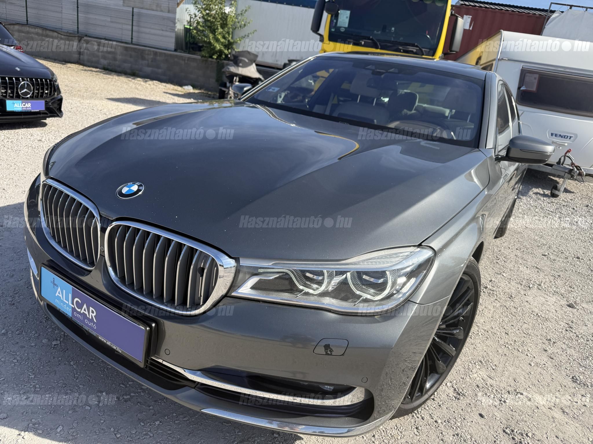 BMW 750 2015/9 - 1