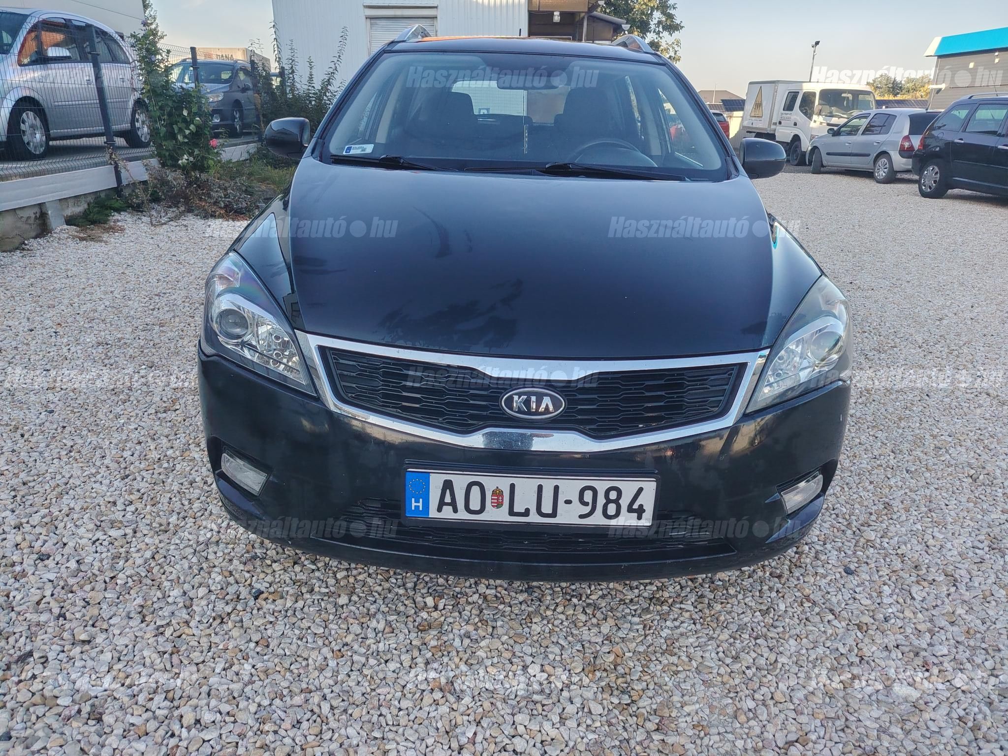 KIA CEE'D 2011/5 - 1