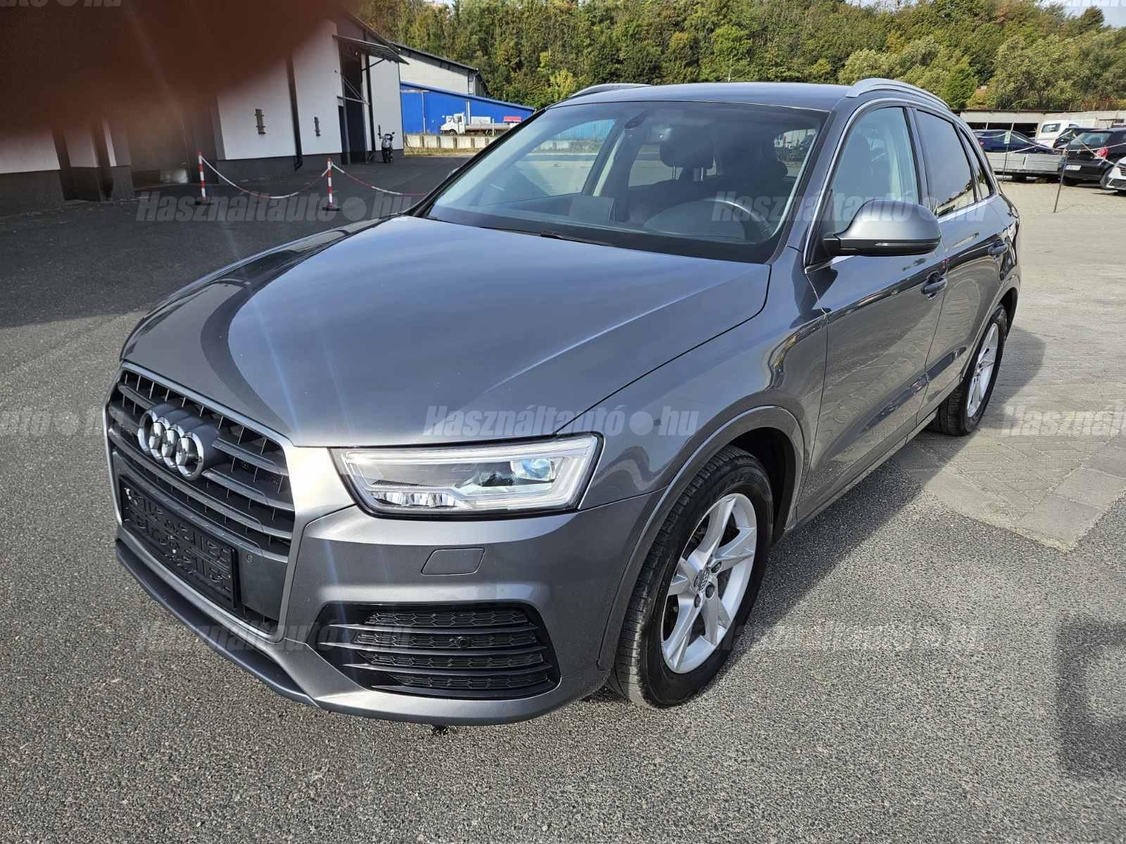 AUDI Q3 2017/12 - 1