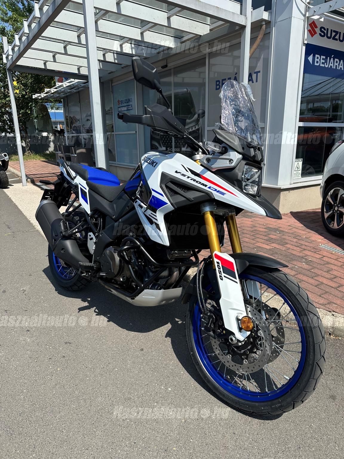 SUZUKI V-STROM 1050 DE 2025/6 - 1