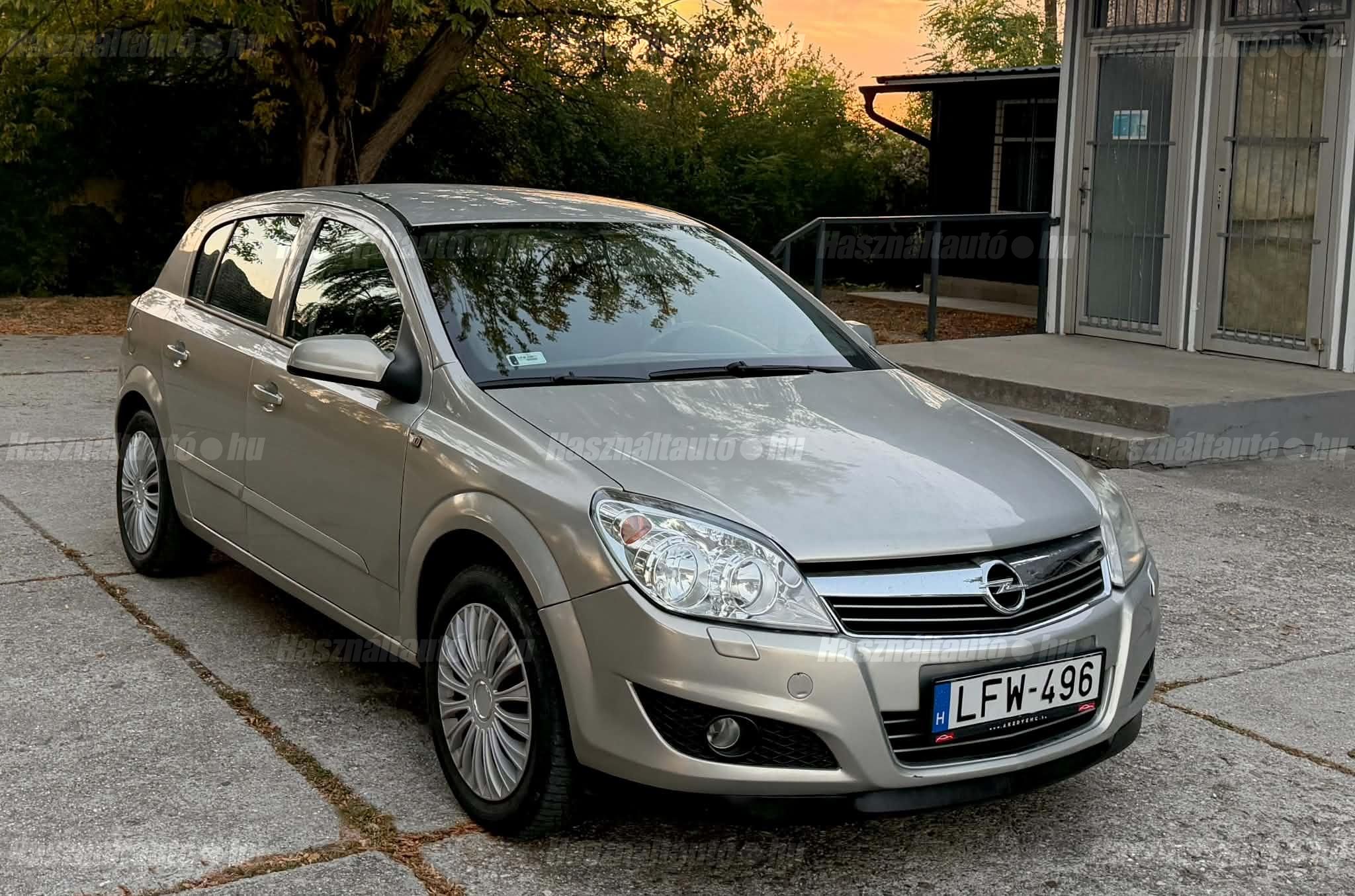OPEL ASTRA H 2007/12 - 1