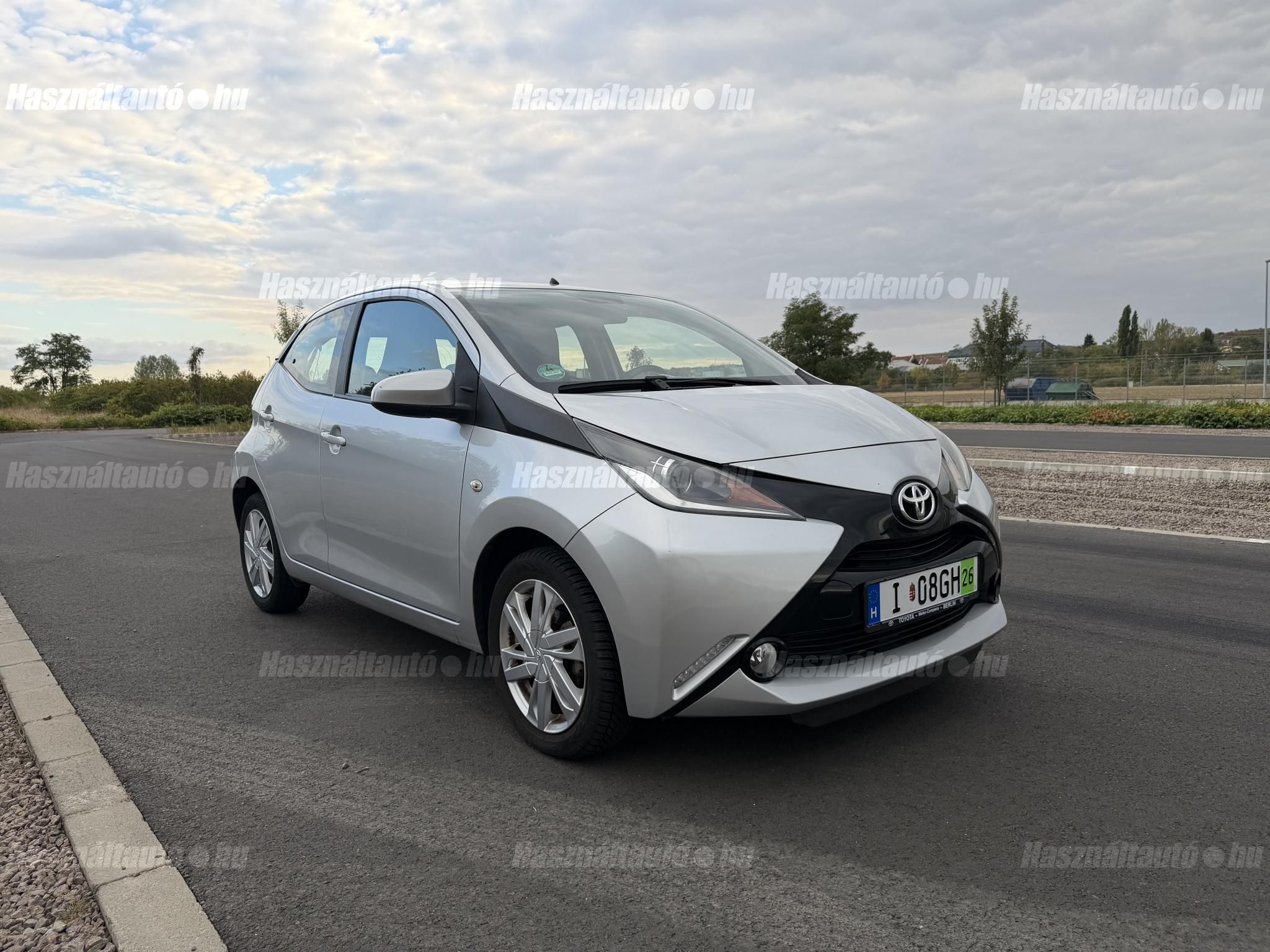 TOYOTA AYGO 2016/2 - 1