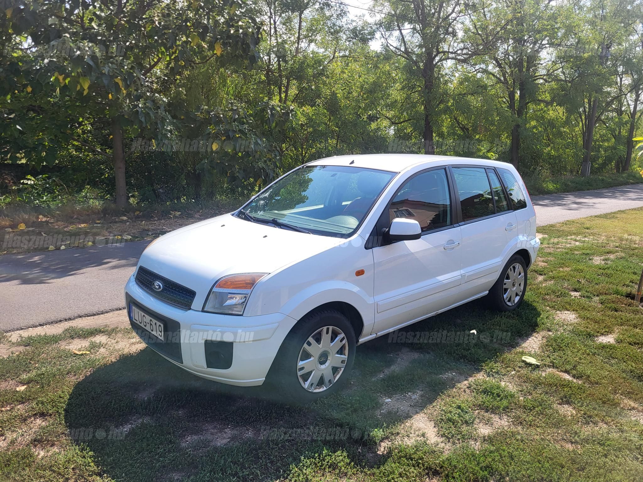 FORD FUSION 2010/10 - 1