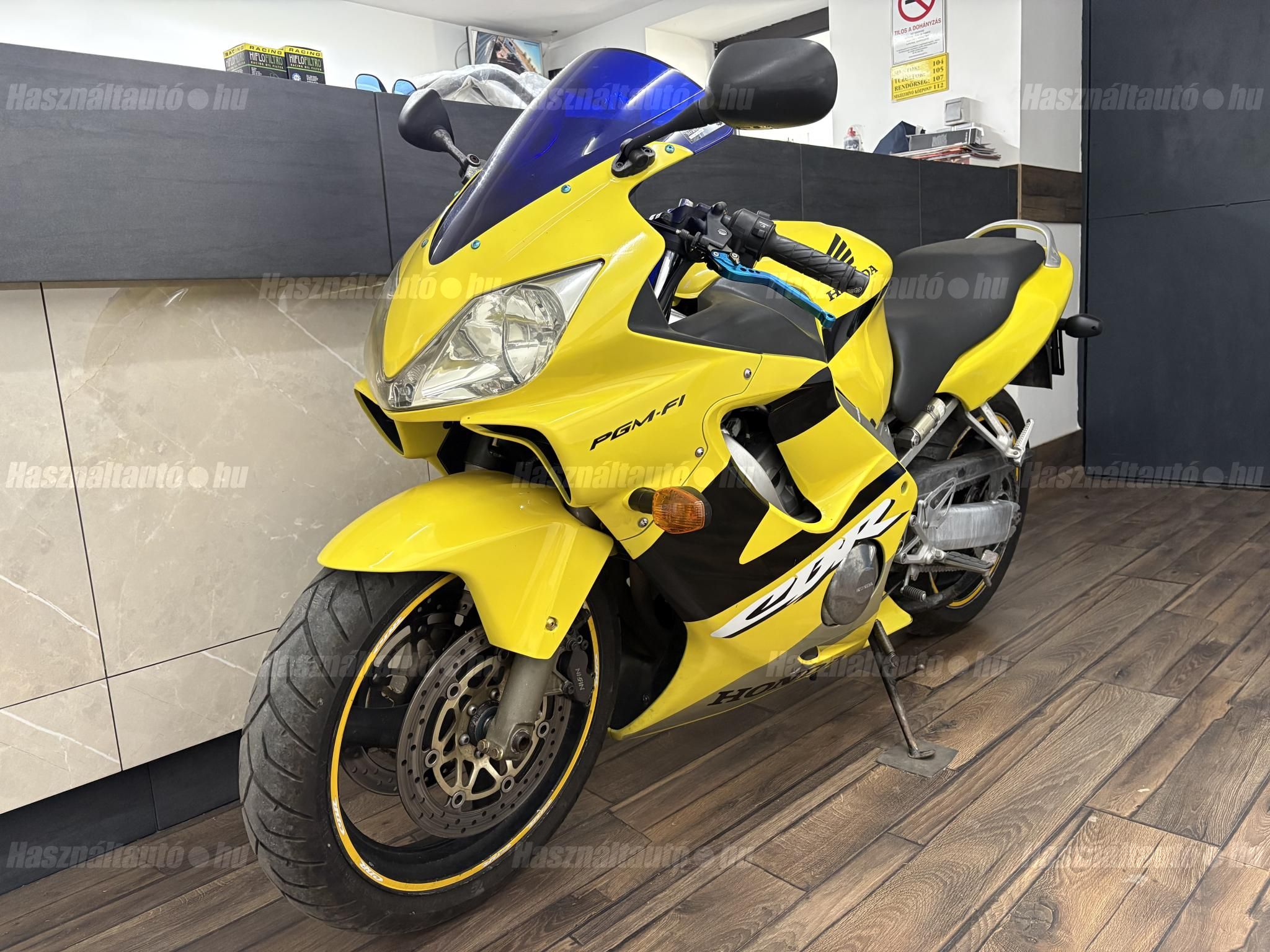 HONDA CBR 600 F4 2003 - 1