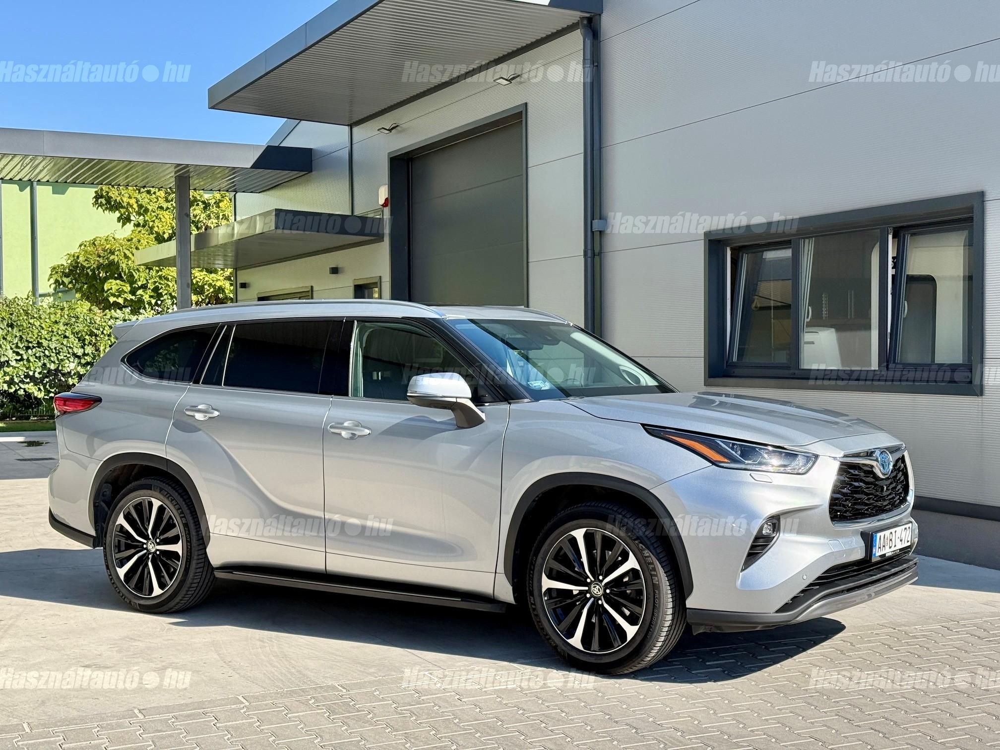 TOYOTA HIGHLANDER 2022/8 - 1