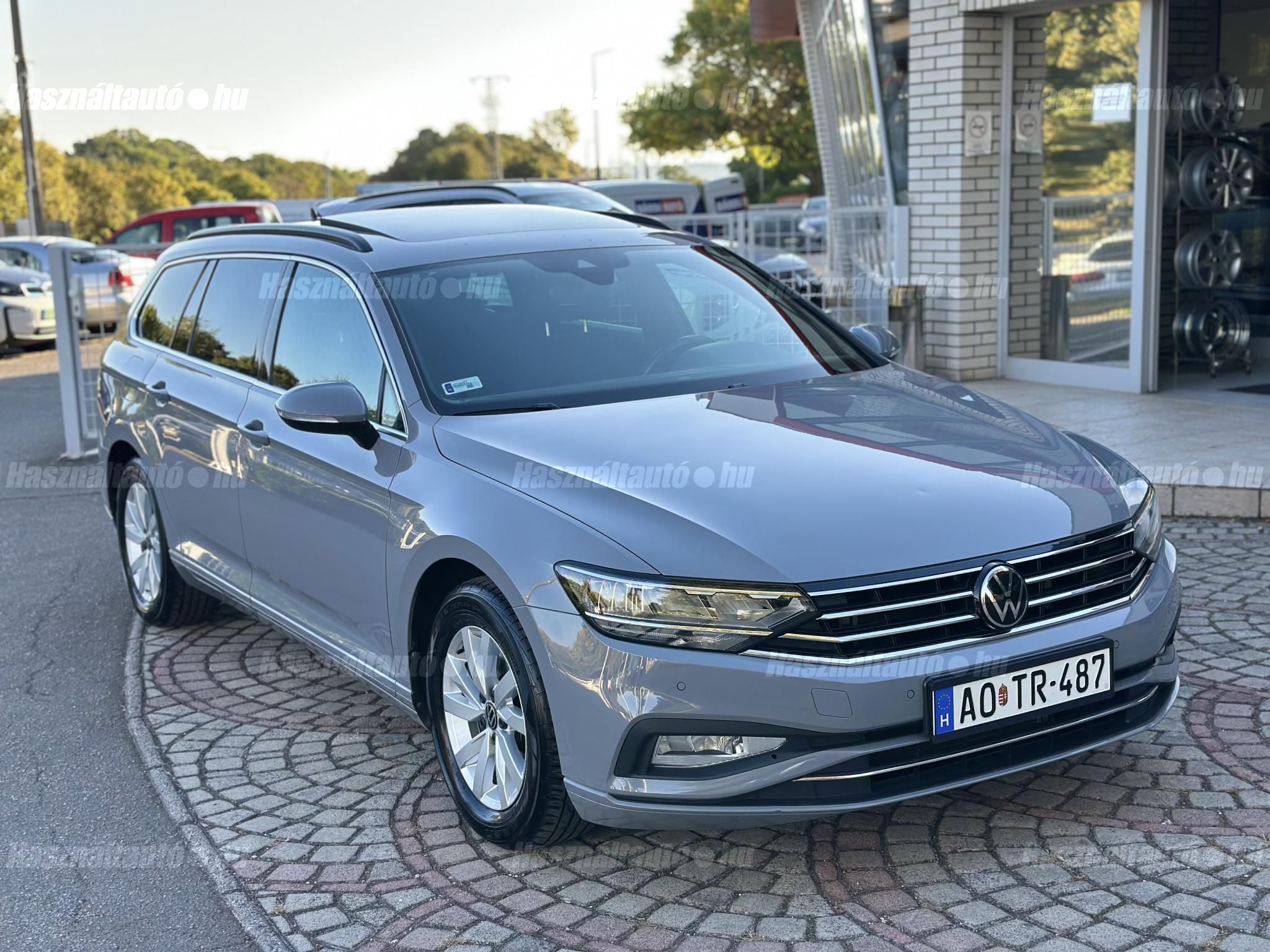 VOLKSWAGEN PASSAT 2022/3 - 1