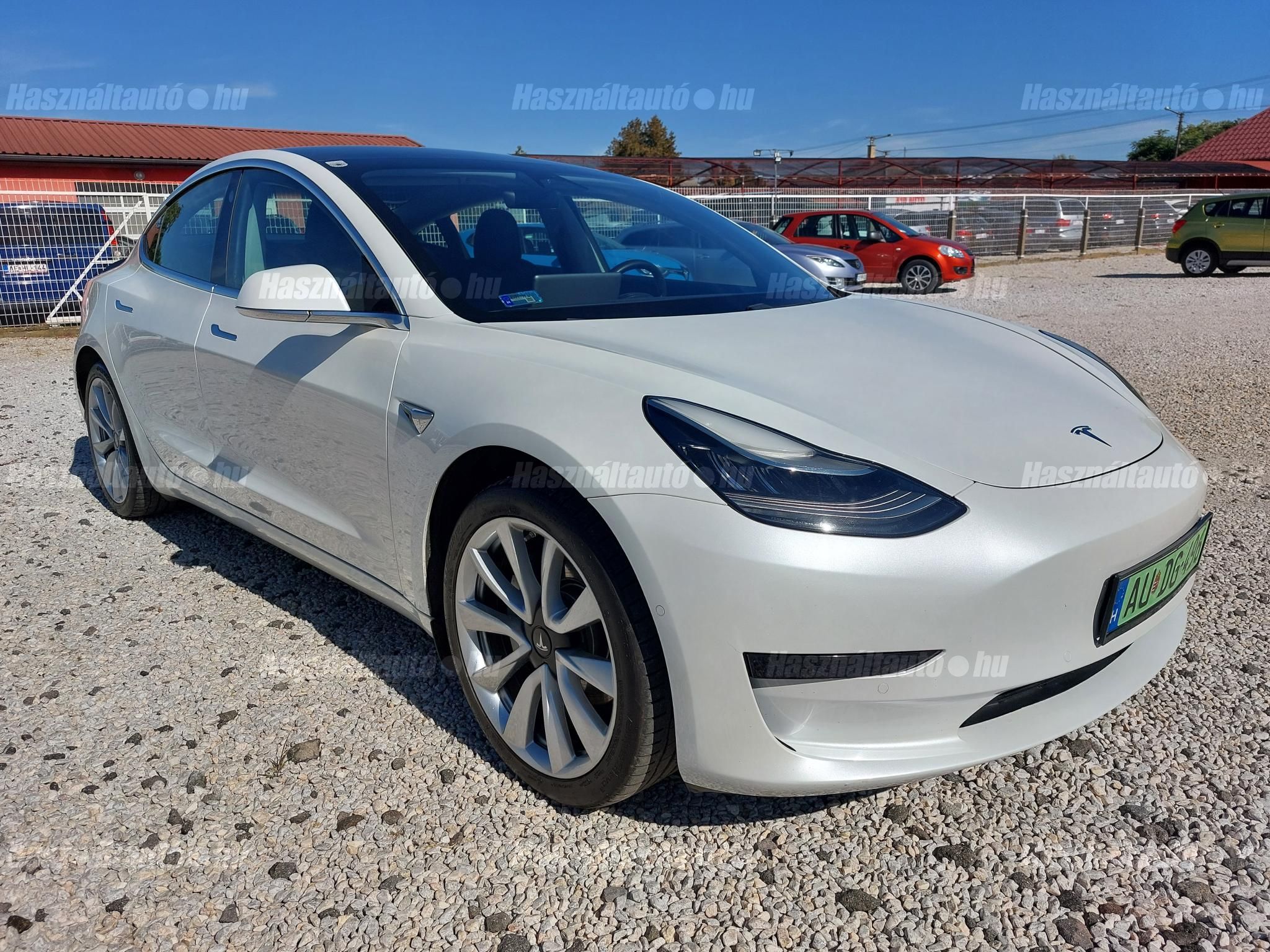 TESLA MODEL 3 2020/10 - 1