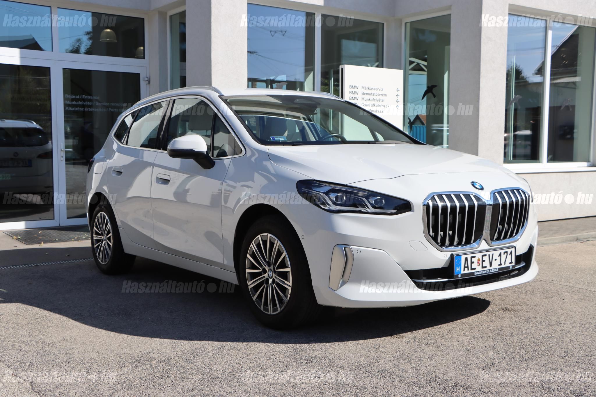 BMW 218 2023/11 - 1