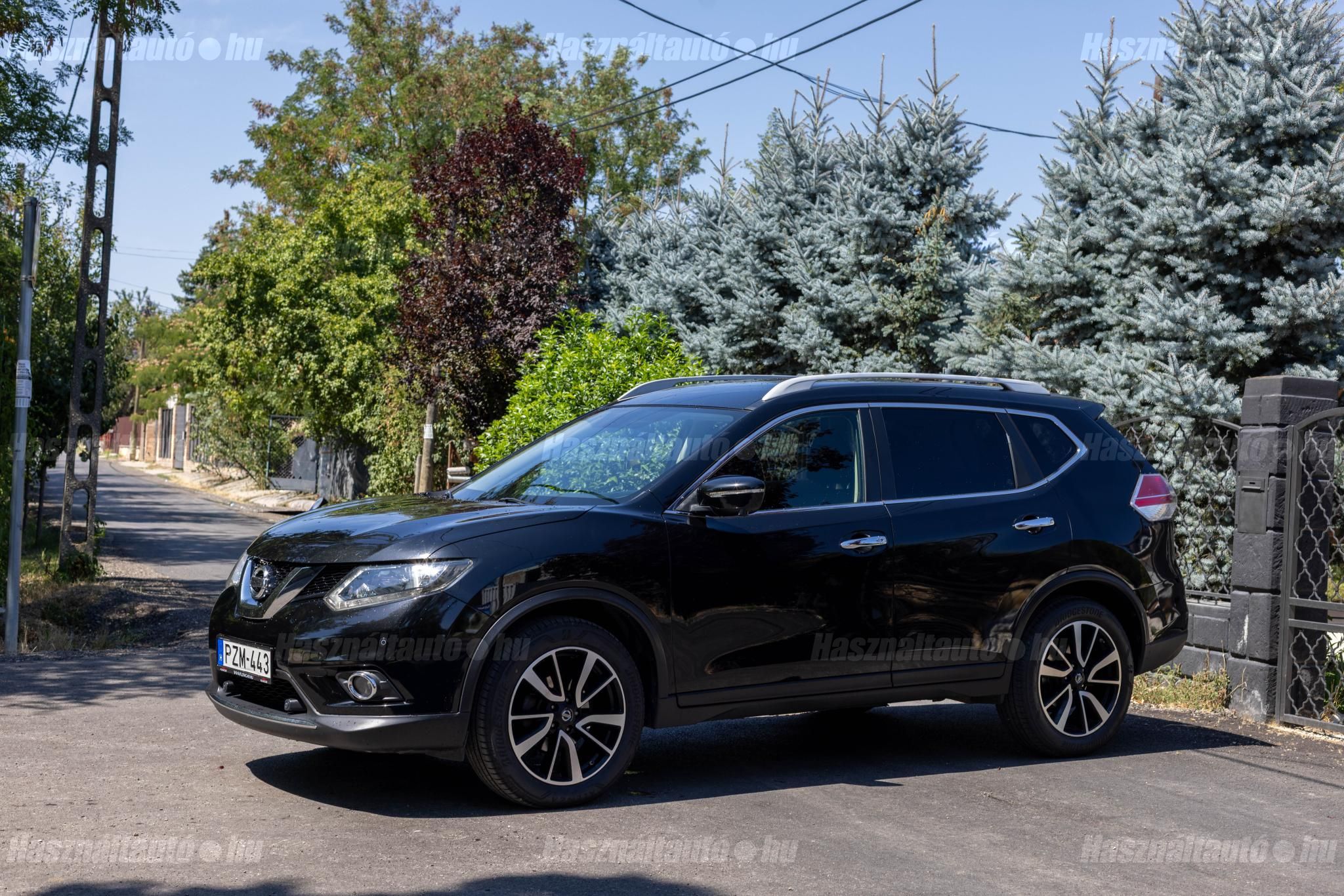 NISSAN X-TRAIL 2015/10 - 1