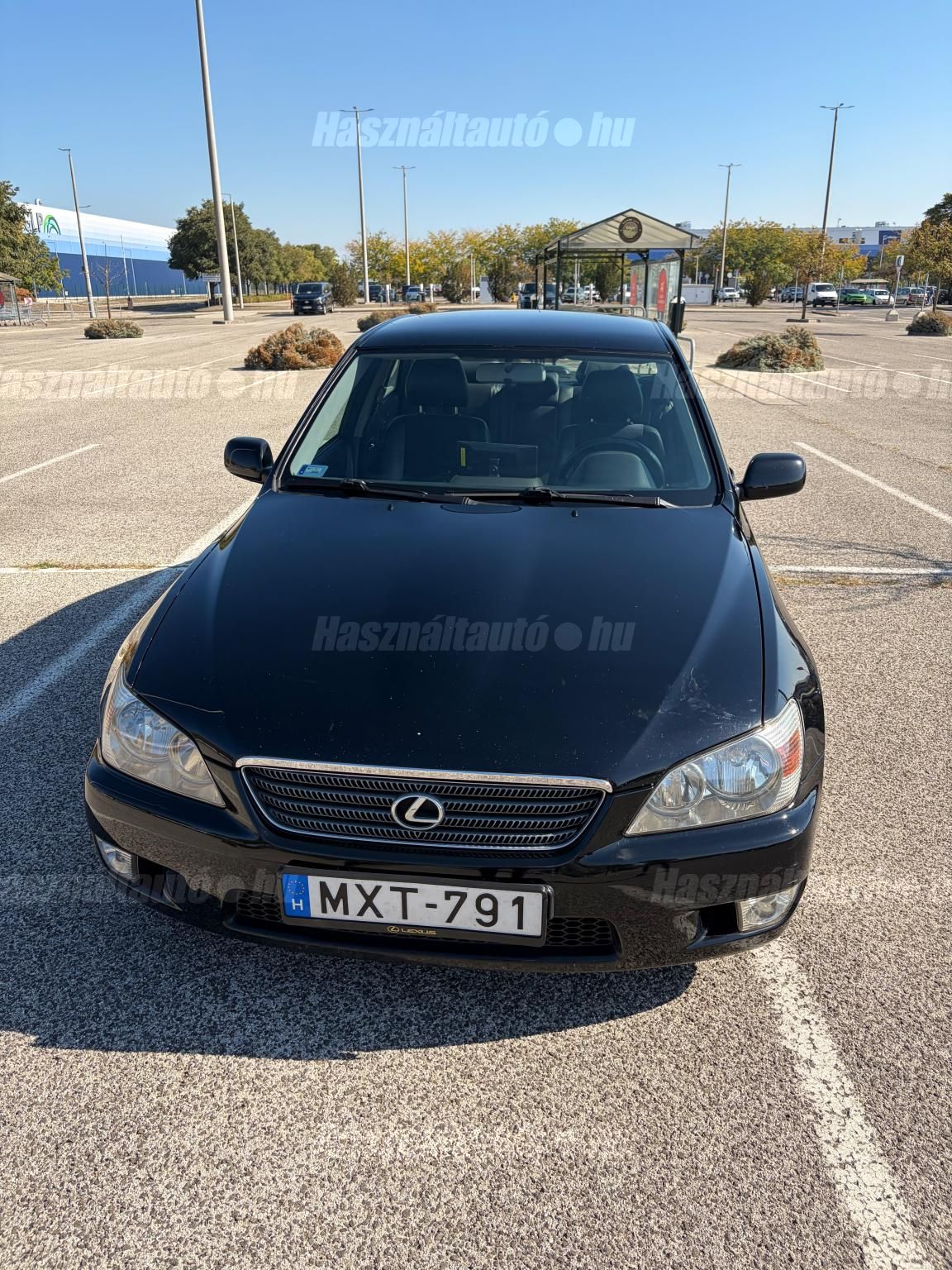 LEXUS IS 2000/4 - 1
