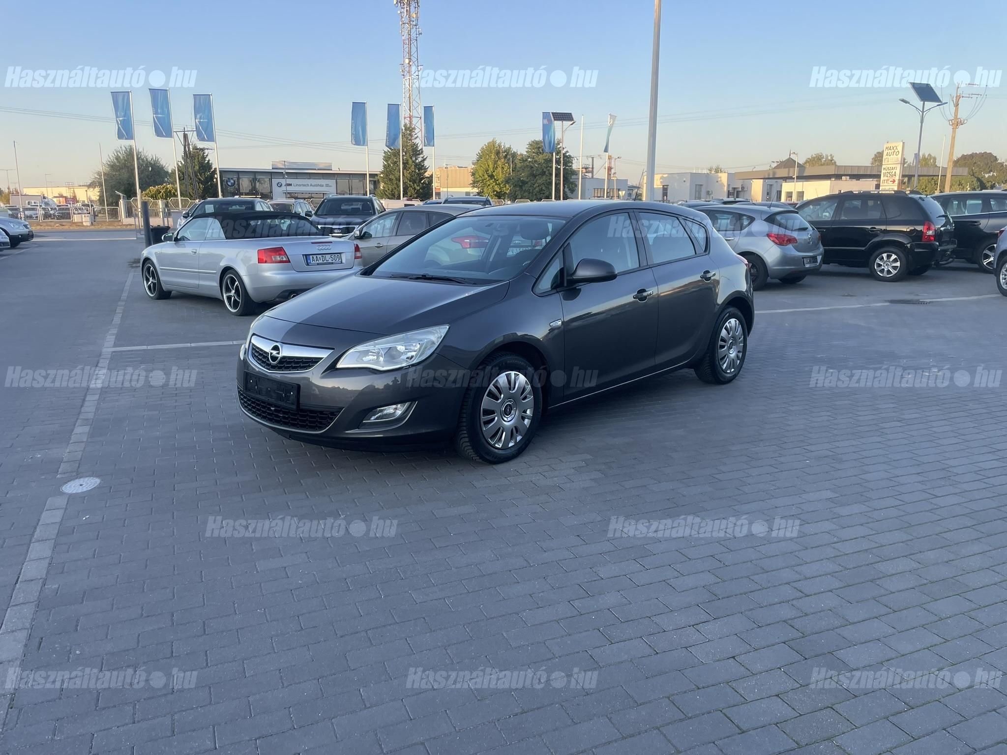 OPEL ASTRA J 2010/9 - 1
