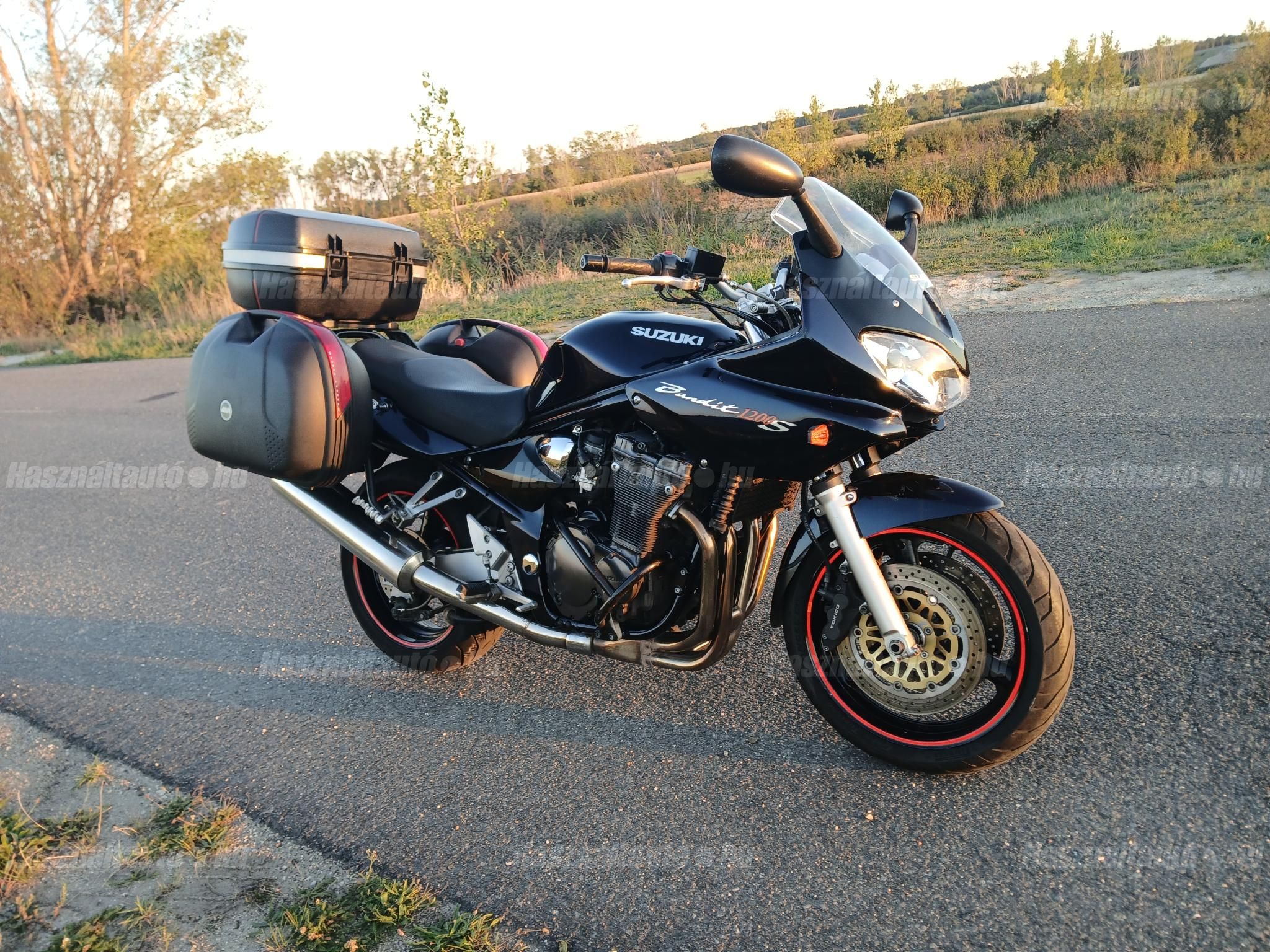 SUZUKI GSF 1200 S (BANDIT) 2004 - 1