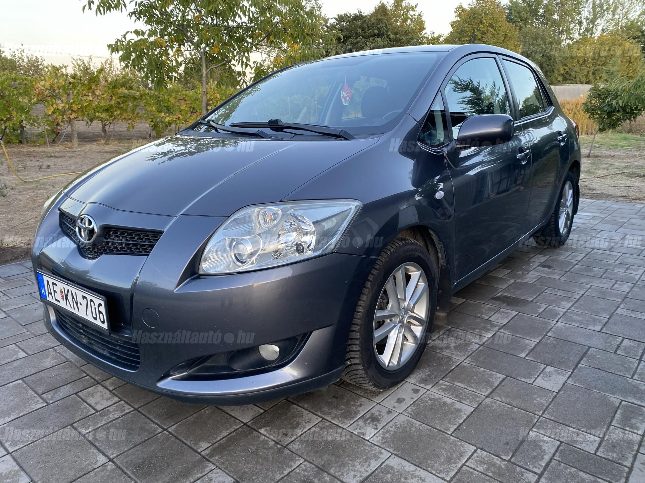TOYOTA AURIS 2009/12 - 1