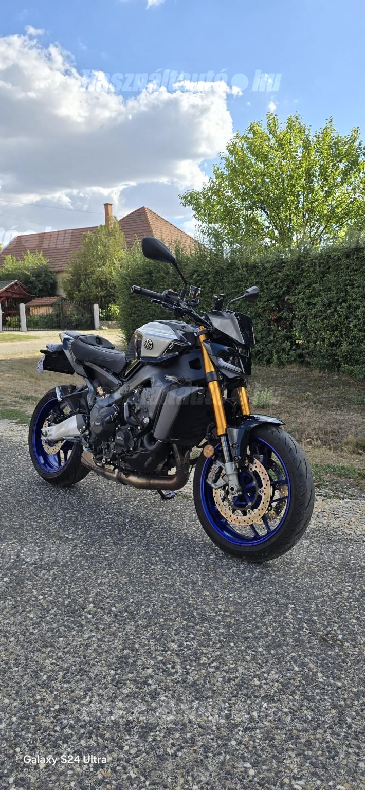 YAMAHA MT-09 2024/9 - 1