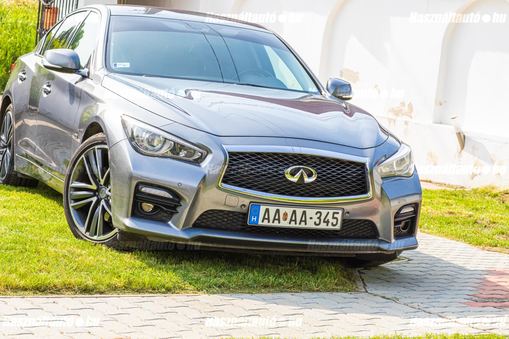 INFINITI Q50 2015/6 - 1