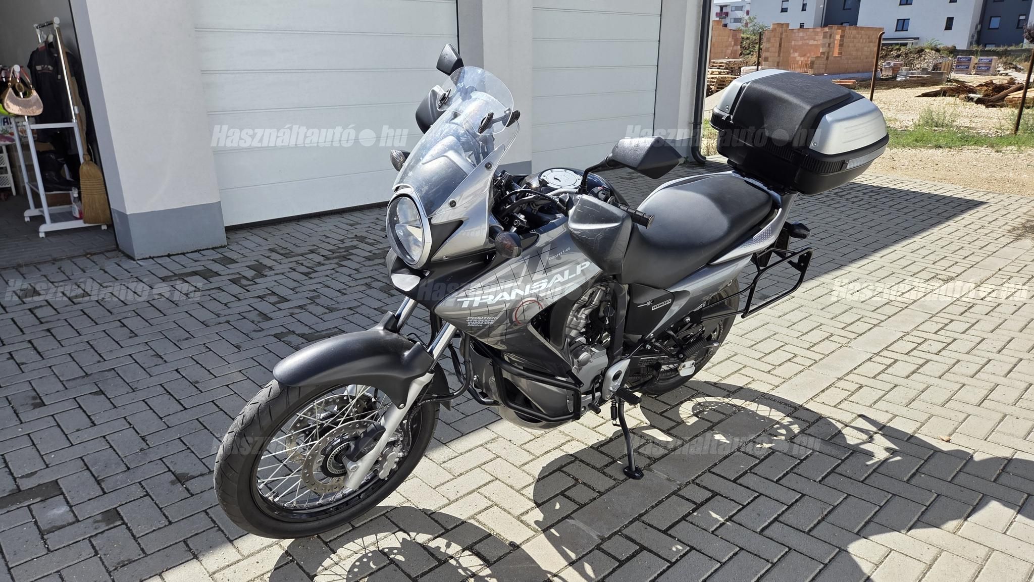 HONDA XL 700 V 2009/3 - 1