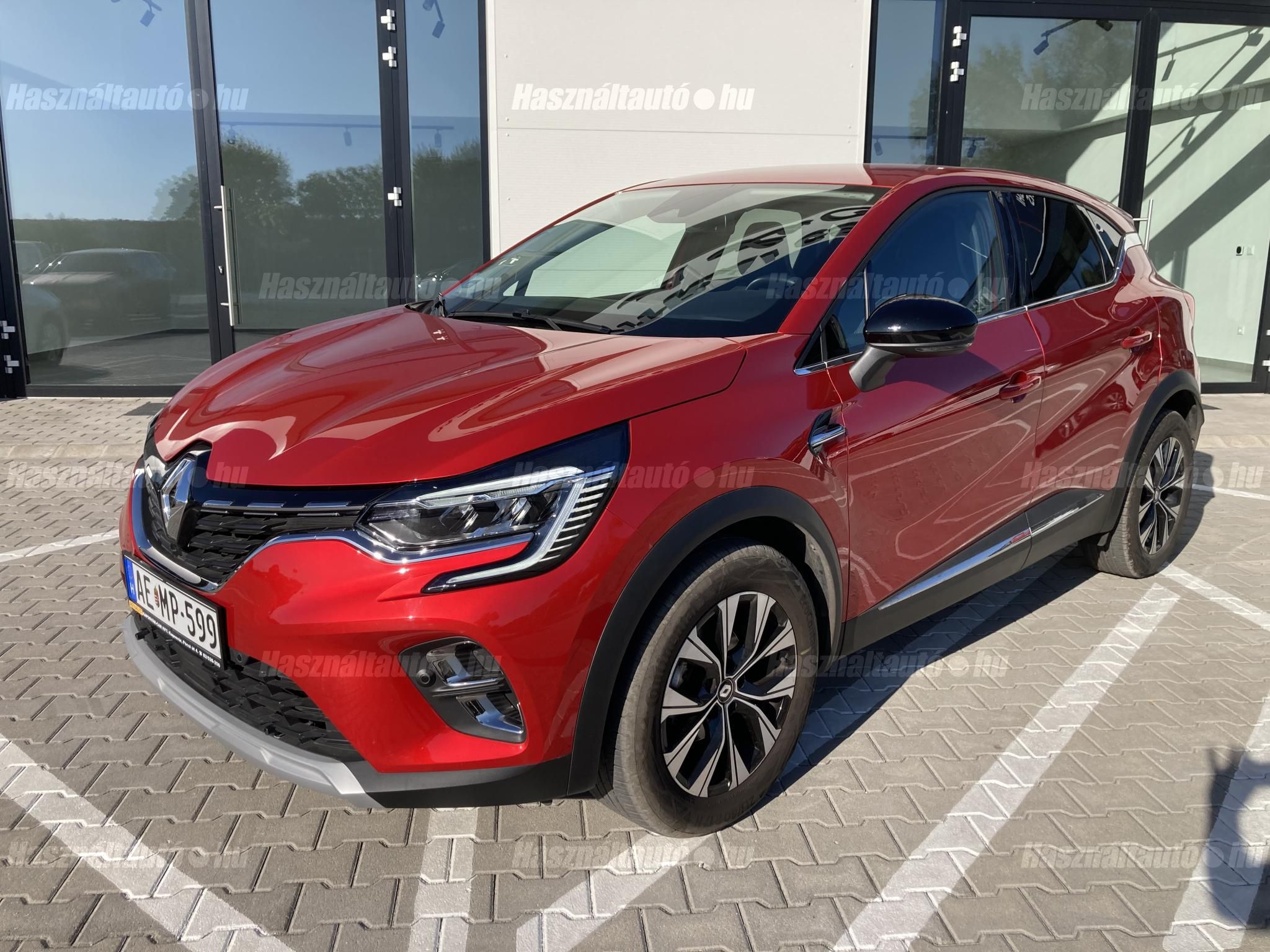 RENAULT CAPTUR 2024/6 - 1