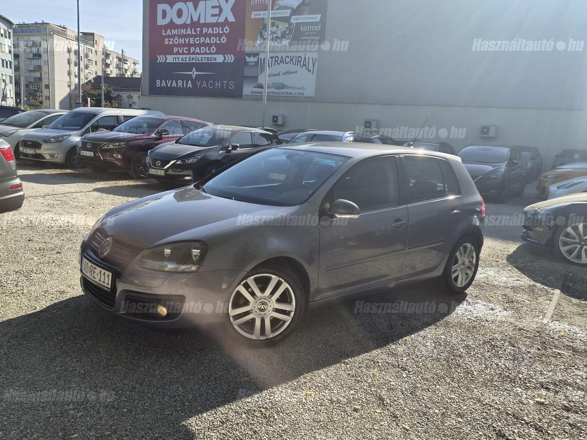 VOLKSWAGEN GOLF V 2008/8 - 1