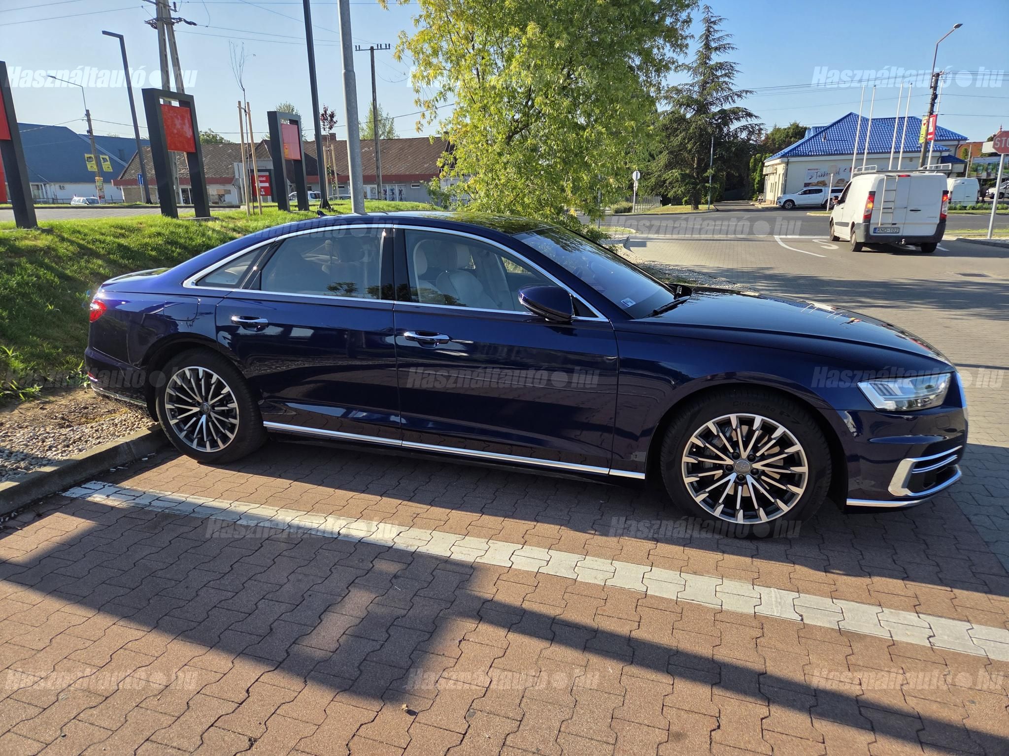 AUDI A8 2018/12 - 1