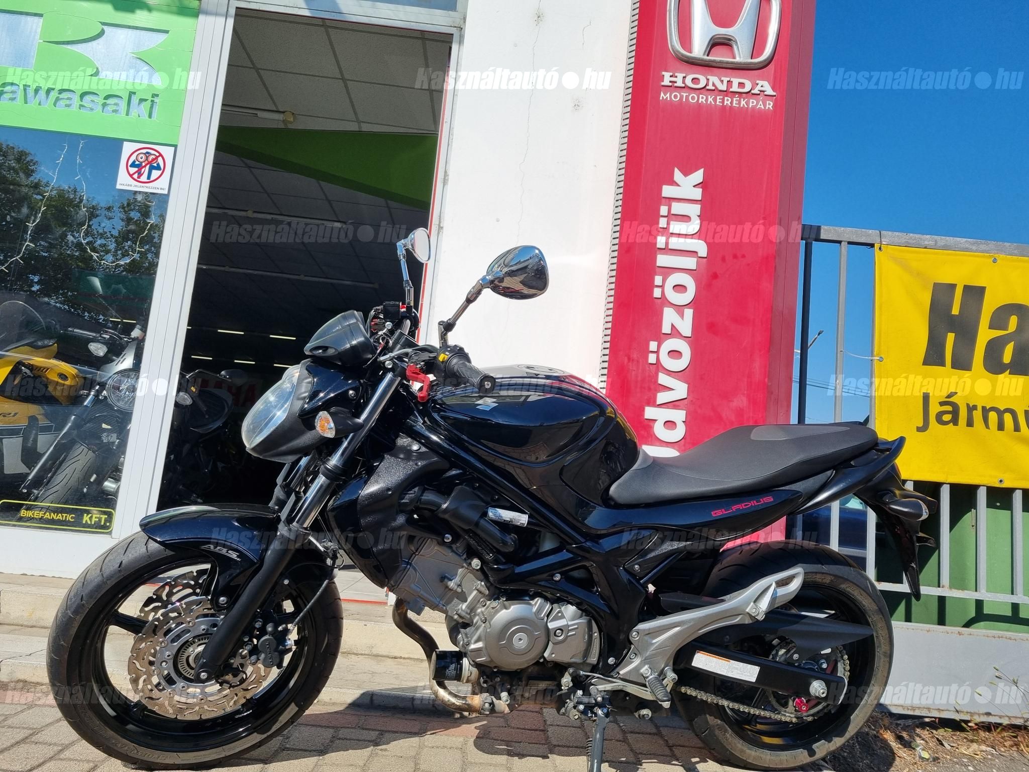 SUZUKI SFV 2012/2 - 1