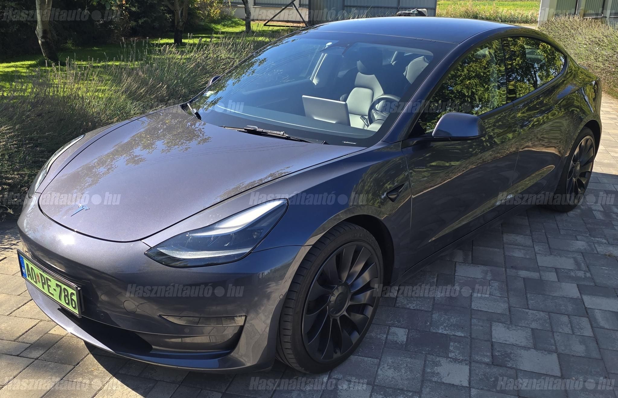 TESLA MODEL 3 2021/9 - 1