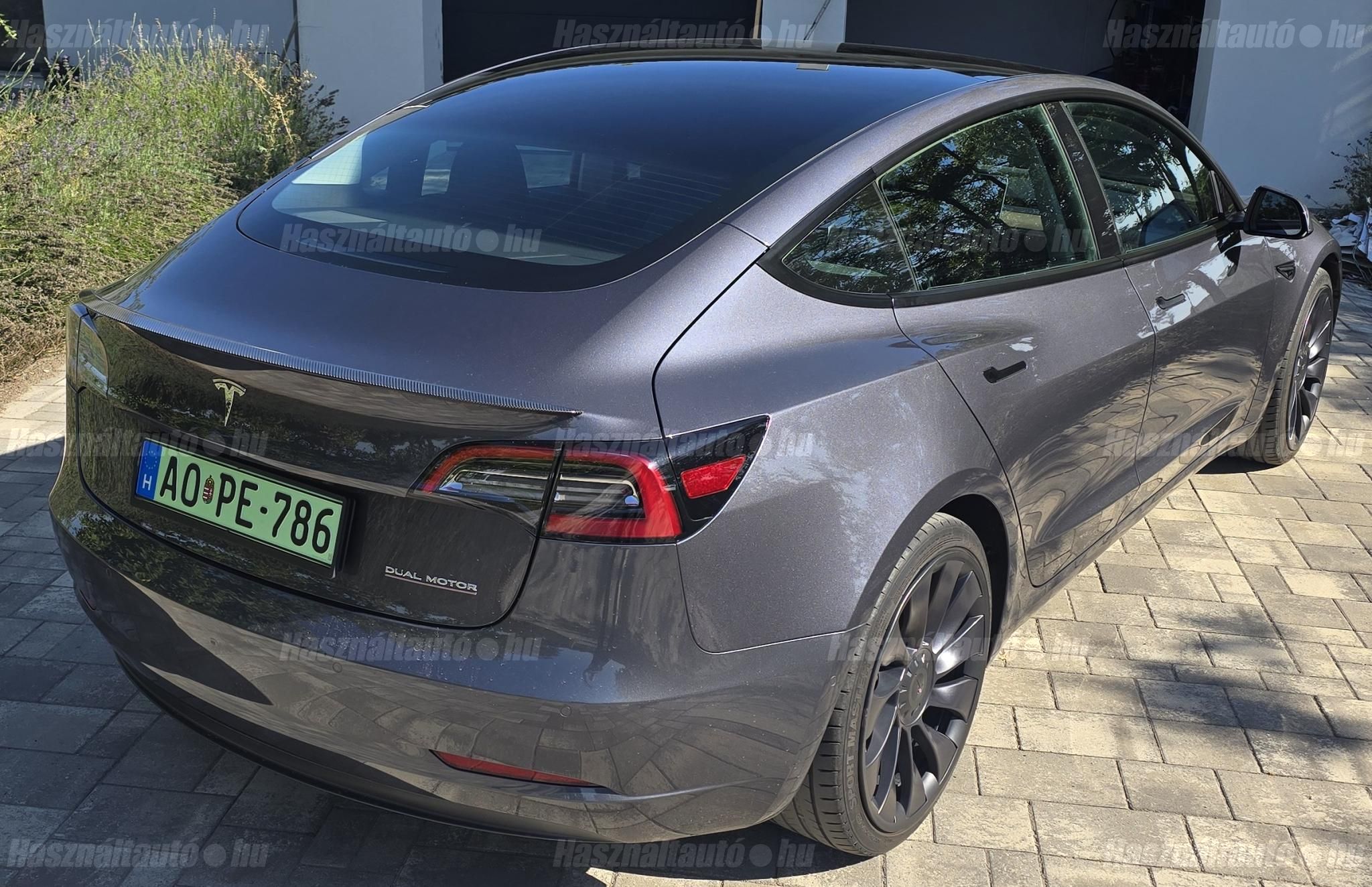 TESLA MODEL 3 2021/9 - 1