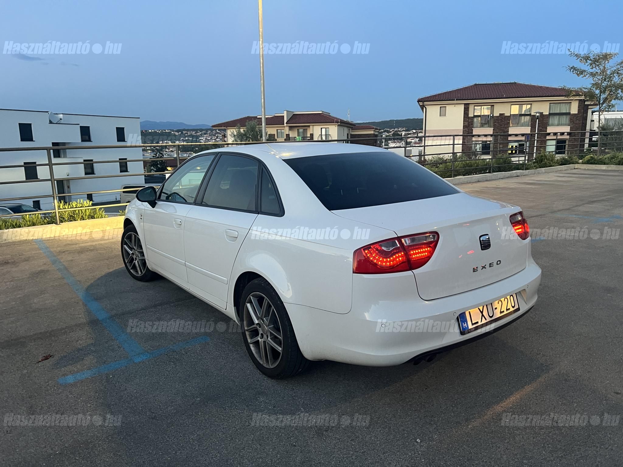 SEAT EXEO 2011/10 - 1
