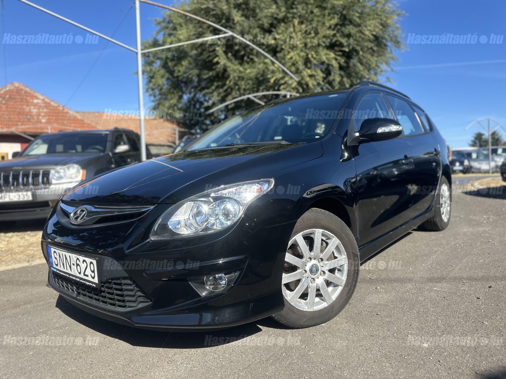 HYUNDAI I30 2011/8 - 1