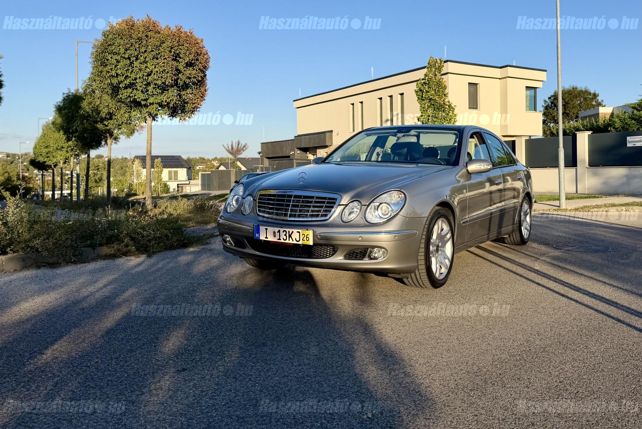 MERCEDES-BENZ E 350 2004/8 - 1