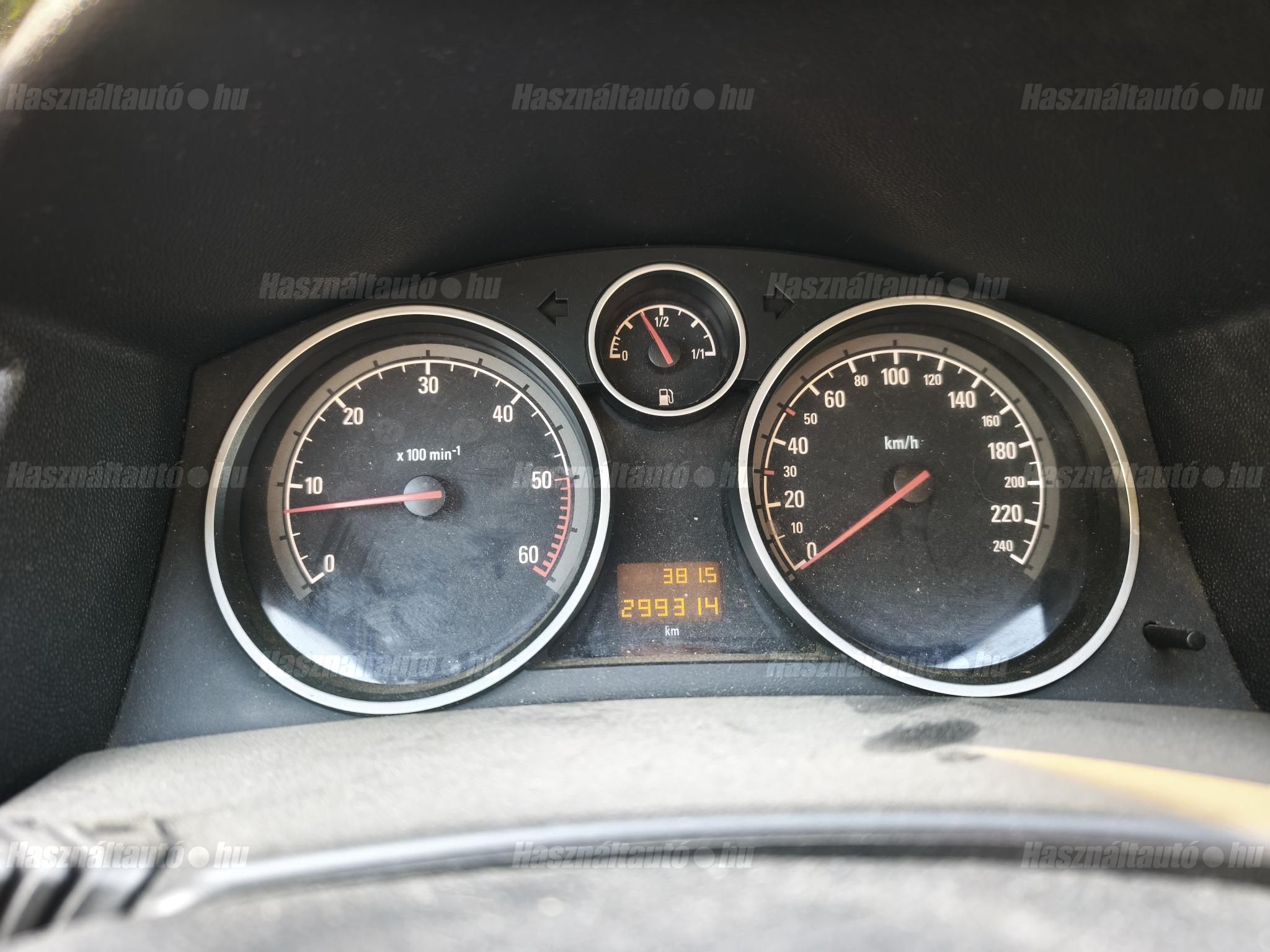 OPEL ASTRA H 2006/9 - 1