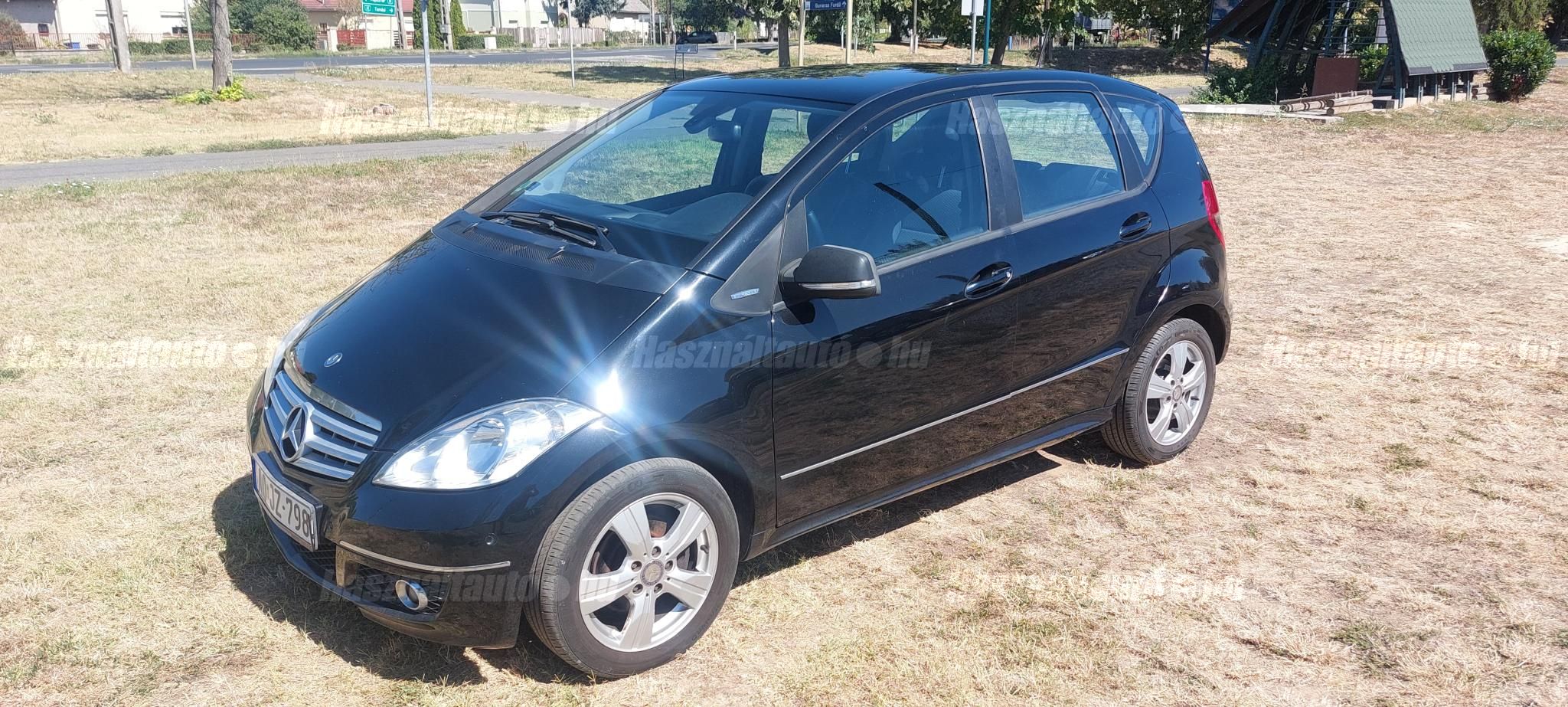 MERCEDES-BENZ A 160 2011/12 - 1