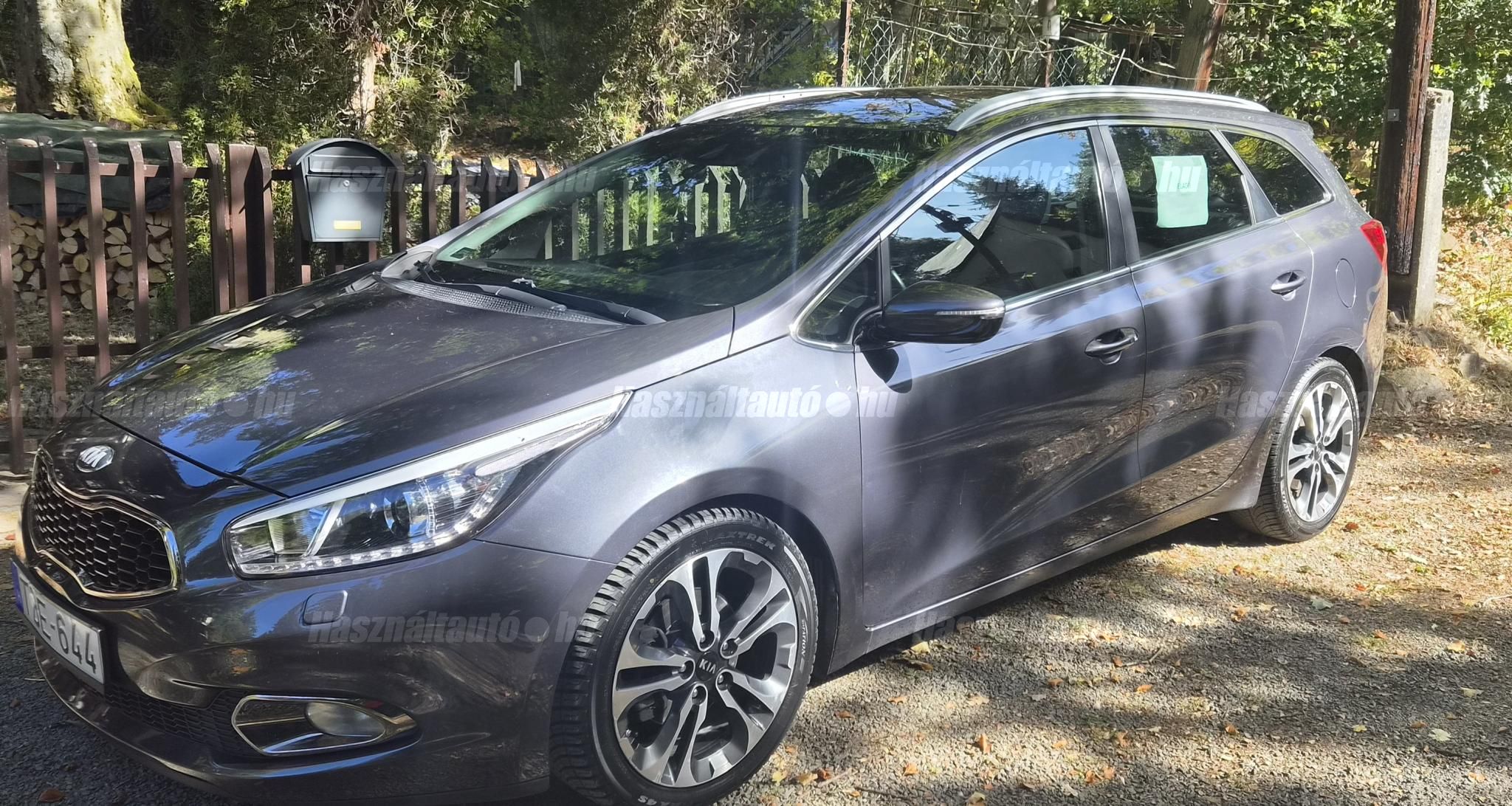 KIA CEE'D 2012/12 - 1